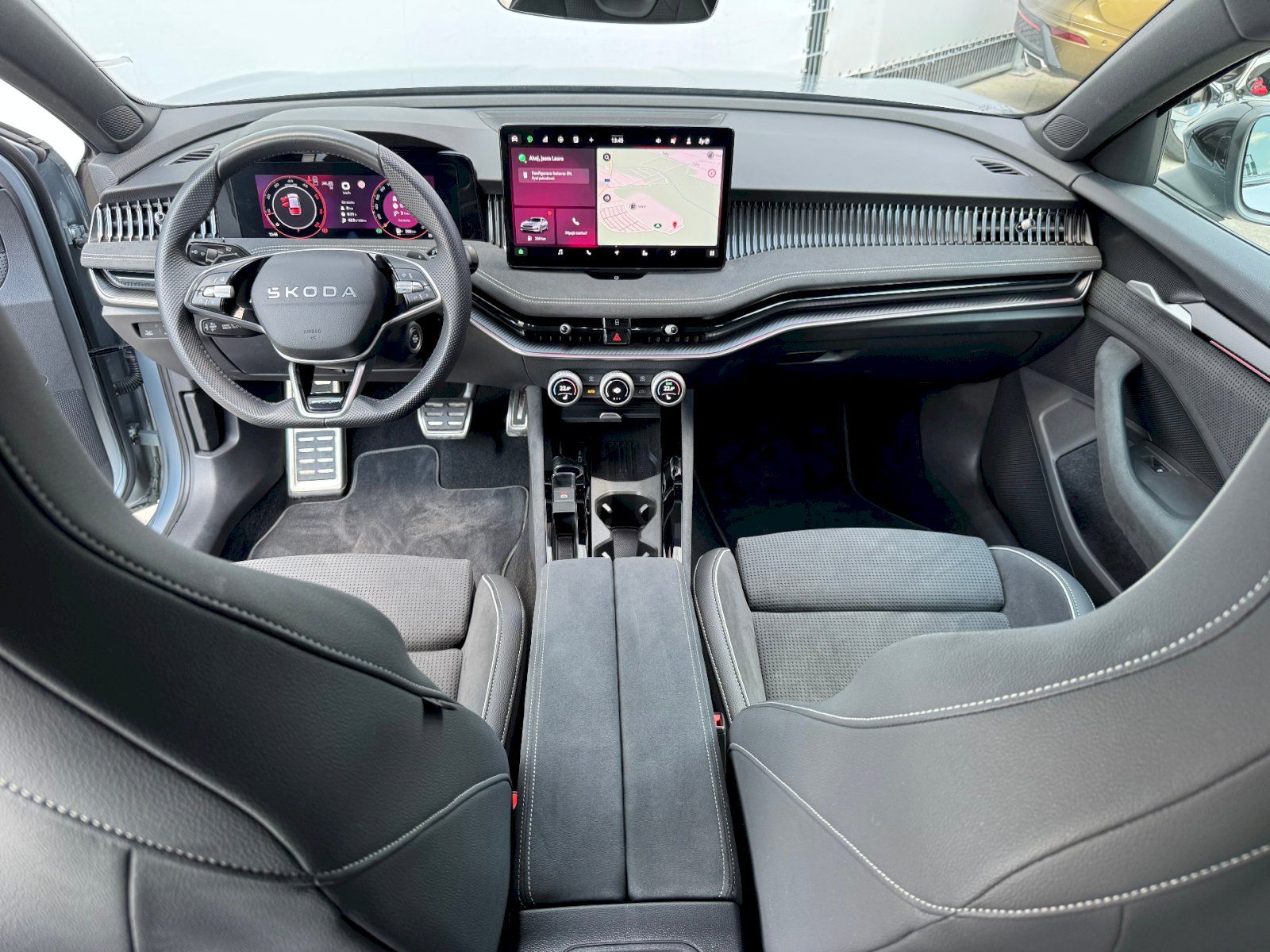 Škoda Superb, Combi DSG 2.0 TDI 142 kW 4x4 S - fotka 5