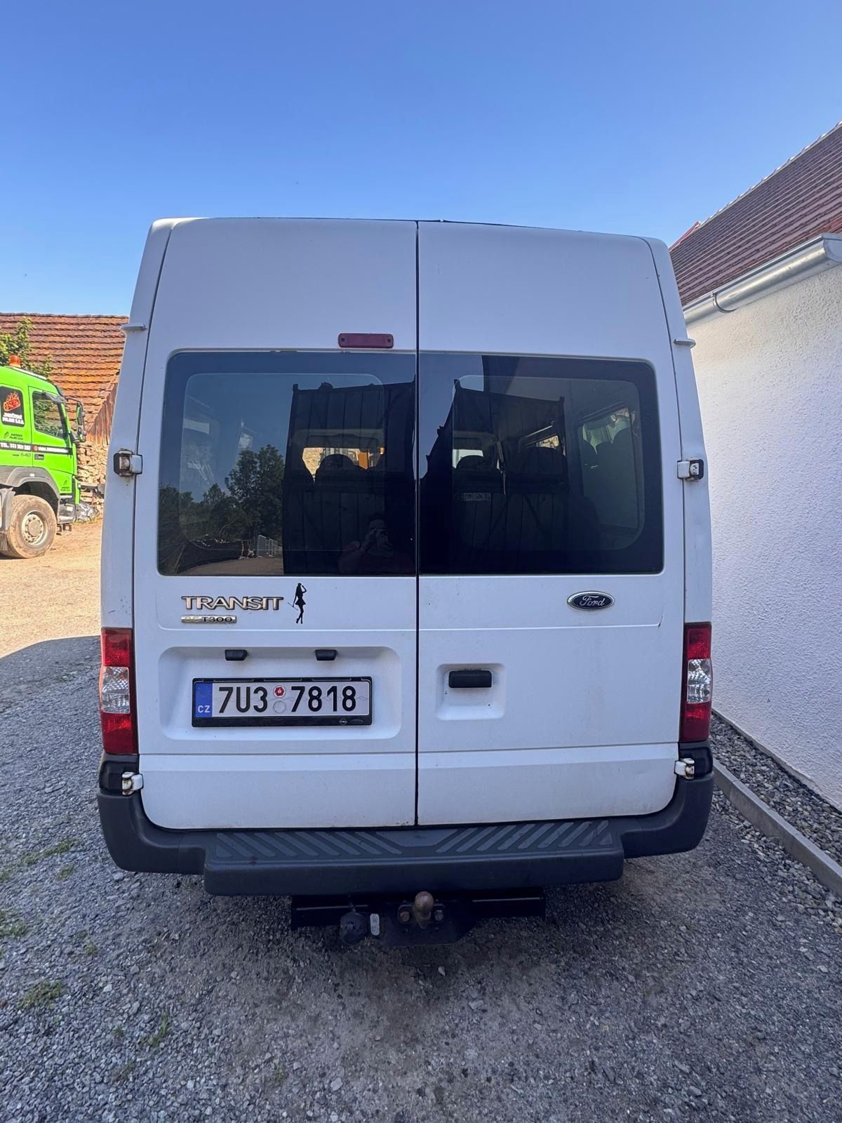 Ford Transit, Ford Transit 9 míst - fotka 3