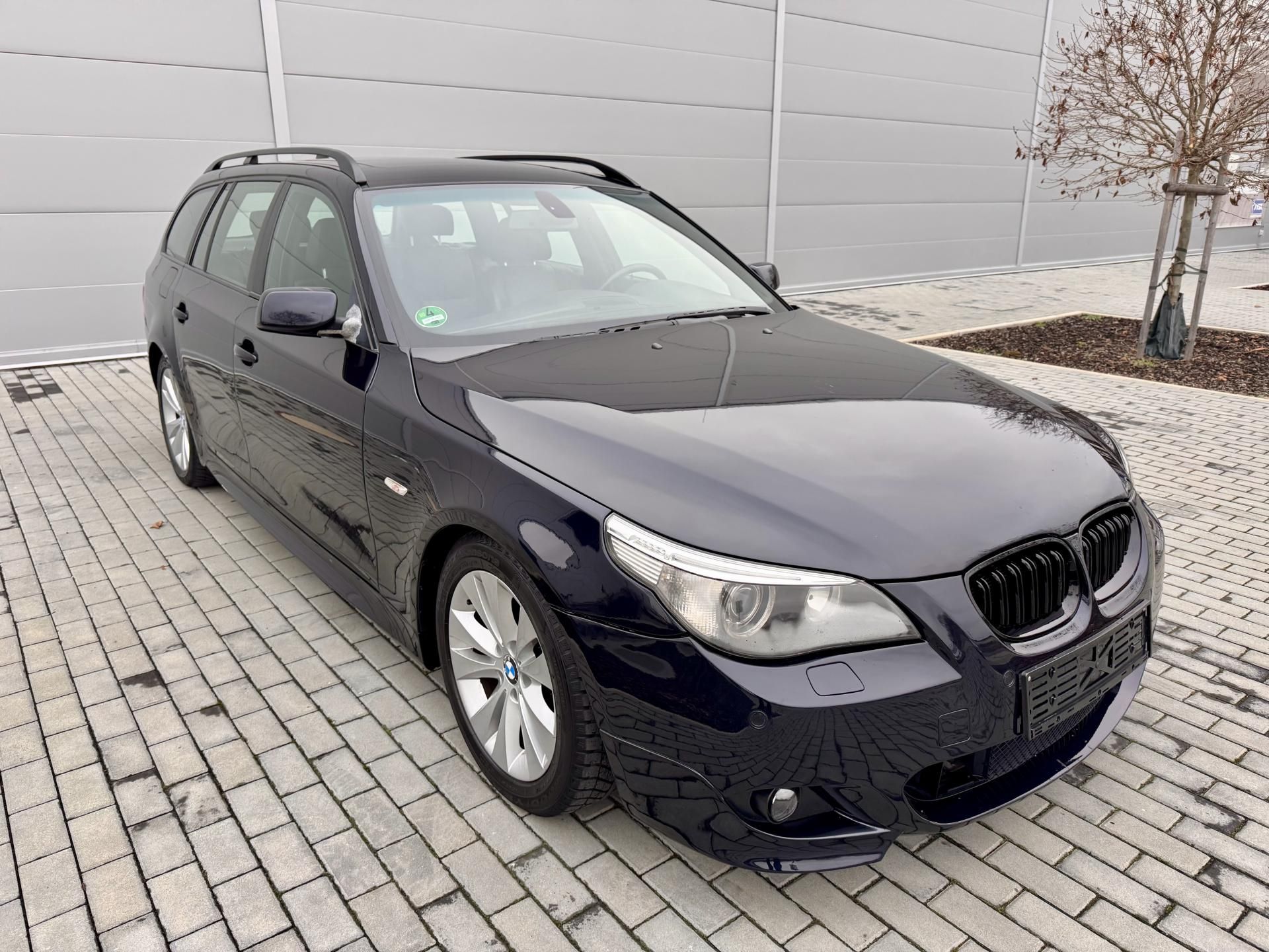 BMW Řada 5, 530i MANUÁL M-Packet PDC Navi