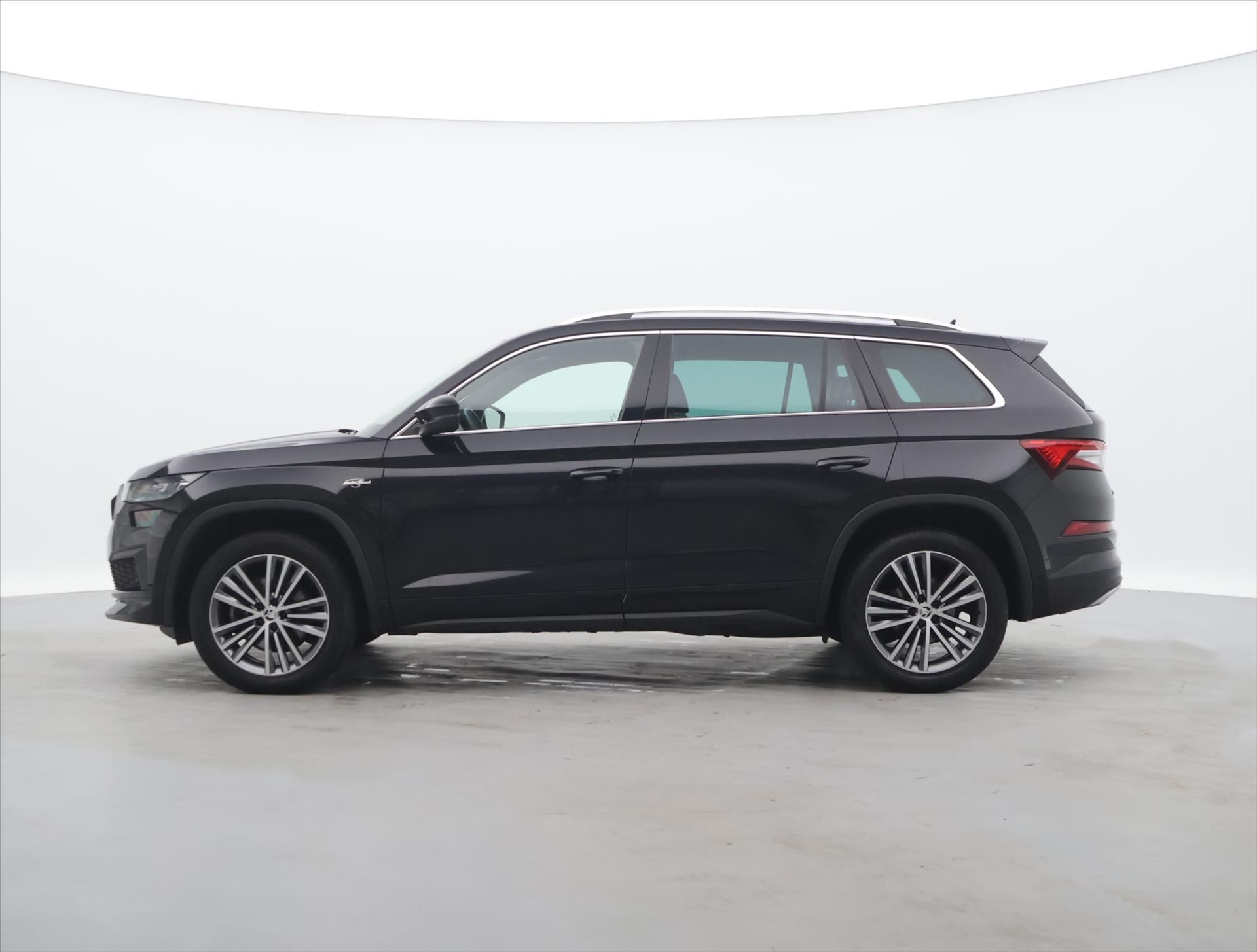 Škoda Kodiaq, 2,0 TSI 140kW L&K 4x4 DSG CZ D - fotka 4
