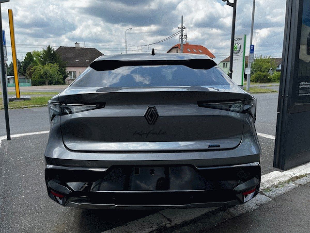 Renault Rafale, esprit Alpine E-Tech full hybr - fotka 5