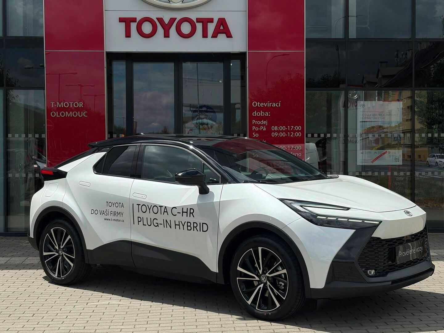 Toyota C-HR, 2.0 Executive - fotka 4