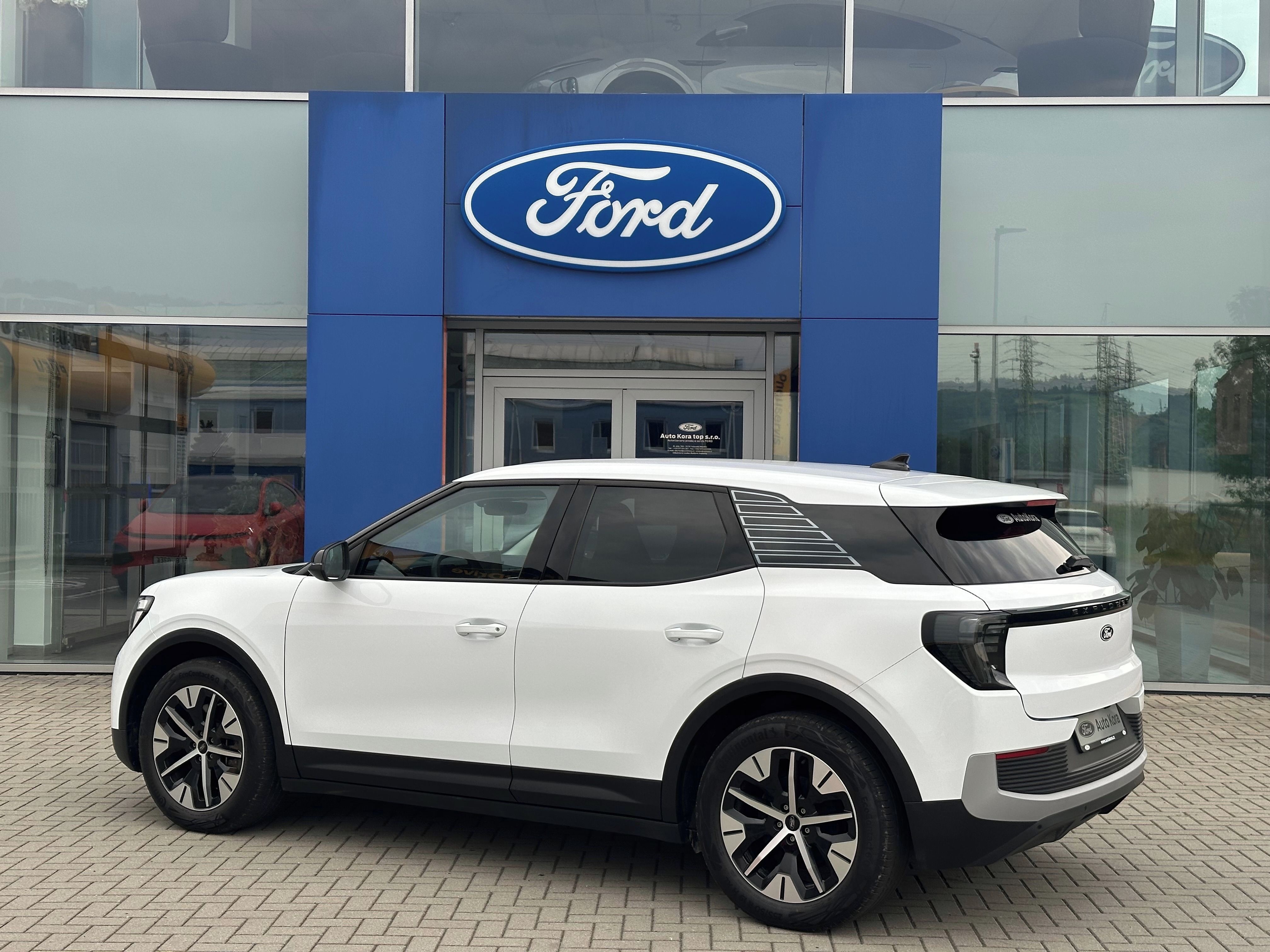 Ford Explorer, EL 77kWh 2025 ČR Dealer FORD - fotka 4