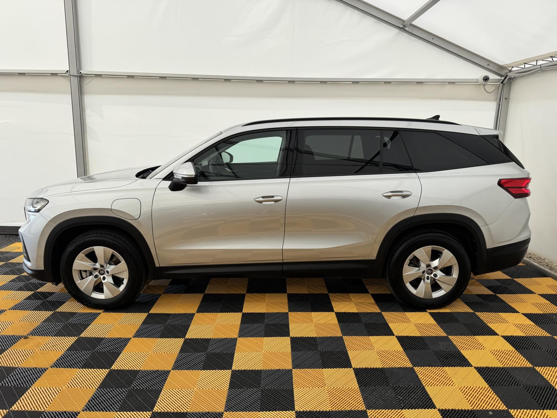 Škoda Kodiaq, 1.5Tsi*150kw*Plug-In*CZ*1-MAJ* - fotka 4