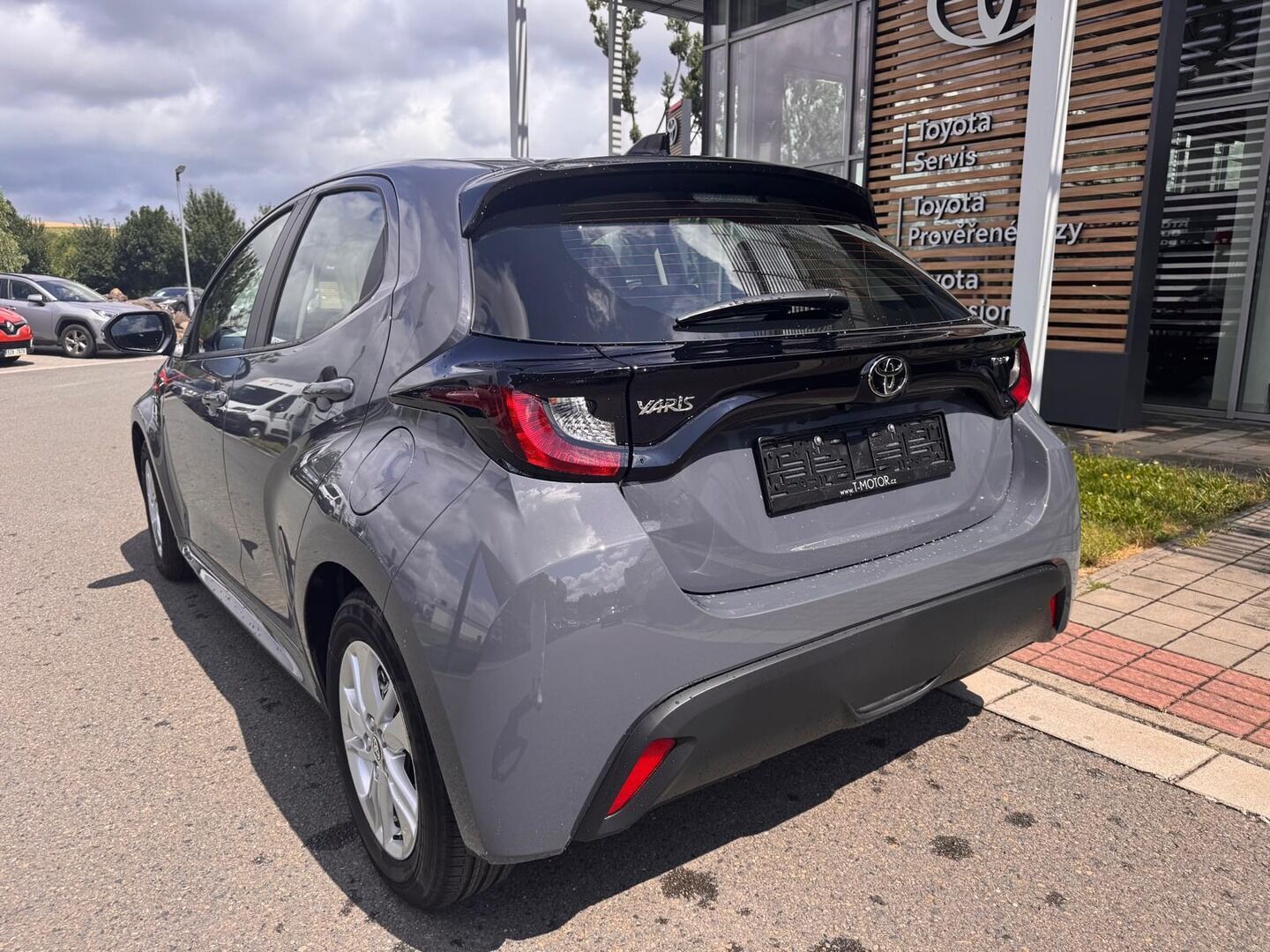 Toyota Yaris, 1.5 Comfort - fotka 6