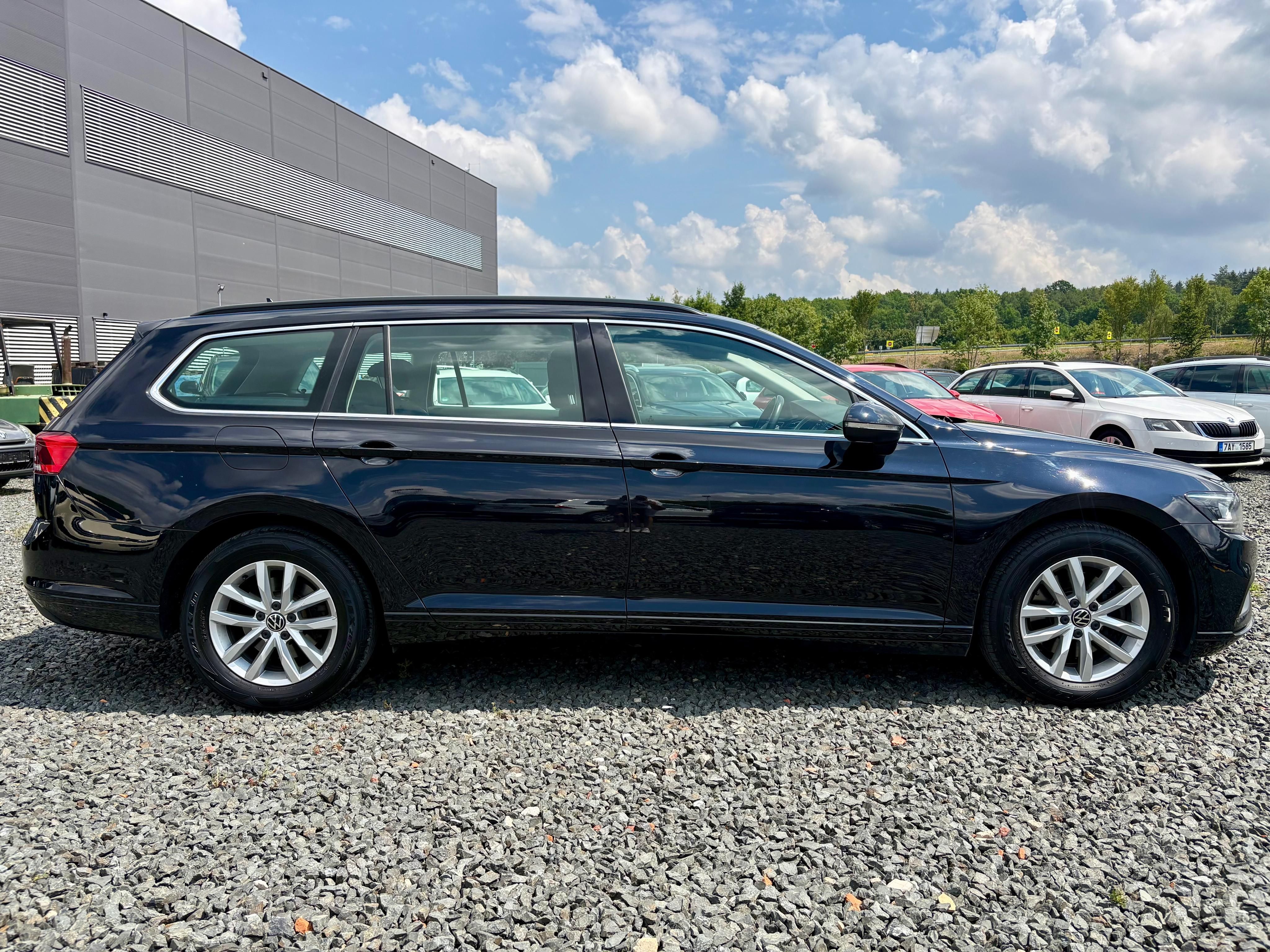 Volkswagen Passat, 2.0TDi 110kw DSG DPH - fotka 4