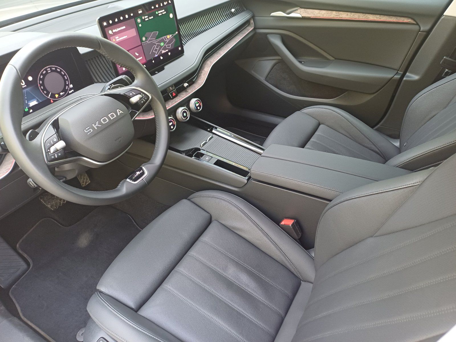 Škoda Superb, L&K DSG TDI 2.0 / 110 kW - fotka 6