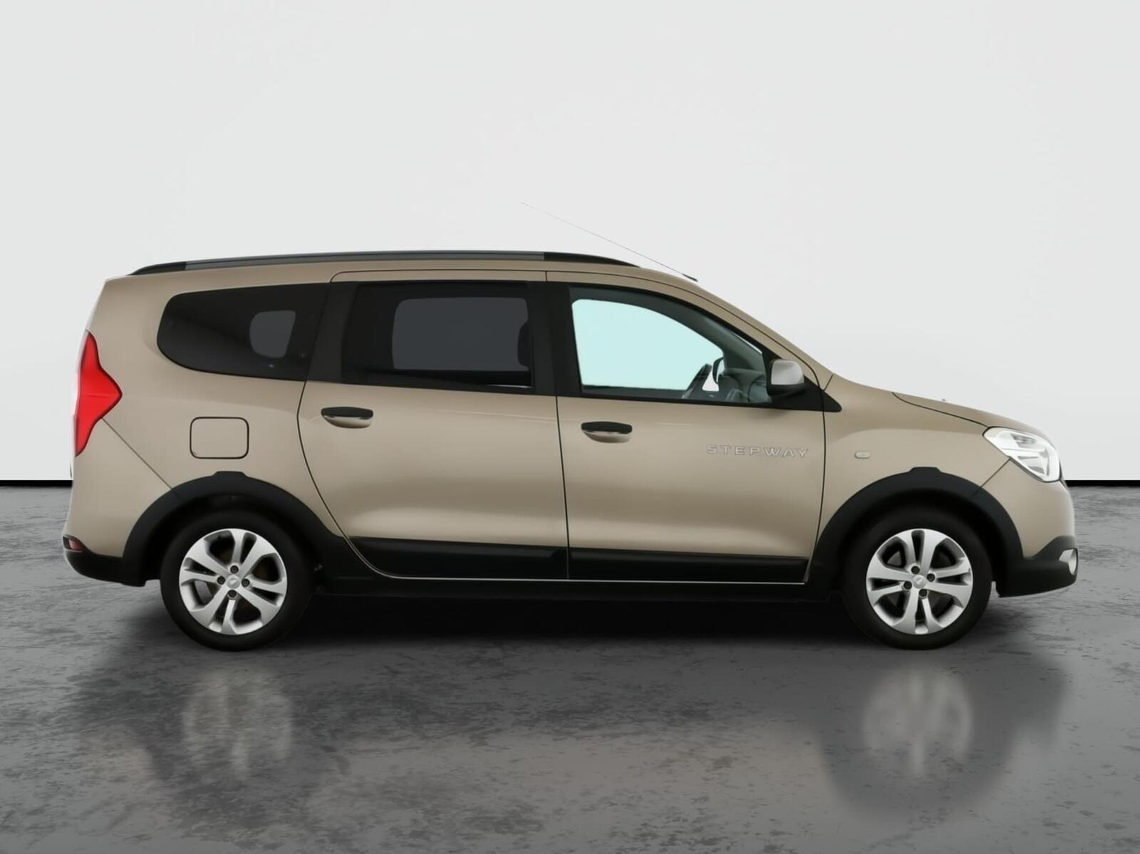 Dacia Lodgy, 1.3 TCe, Stepway, 7 míst - fotka 6