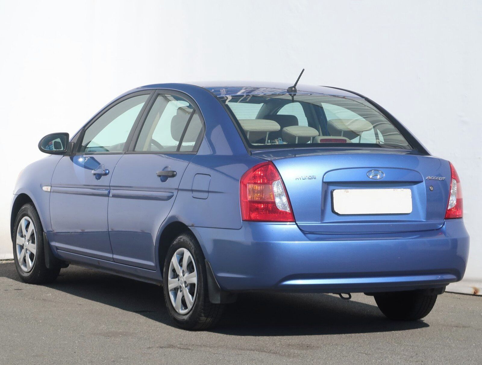 Hyundai Accent, 1.5 CRDi, Klima, zamluveno - fotka 4