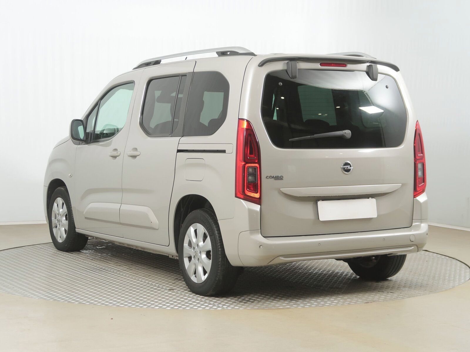 Opel Combo, 1.2 Turbo, Enjoy, 5Míst, Klima - fotka 4