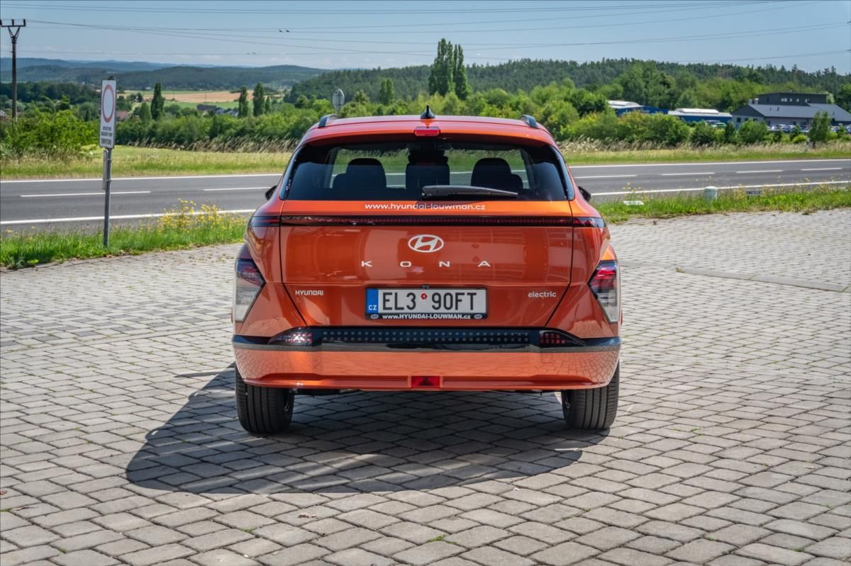 Hyundai Kona, EV 64,8 CZECH EDITION BLACK - fotka 6
