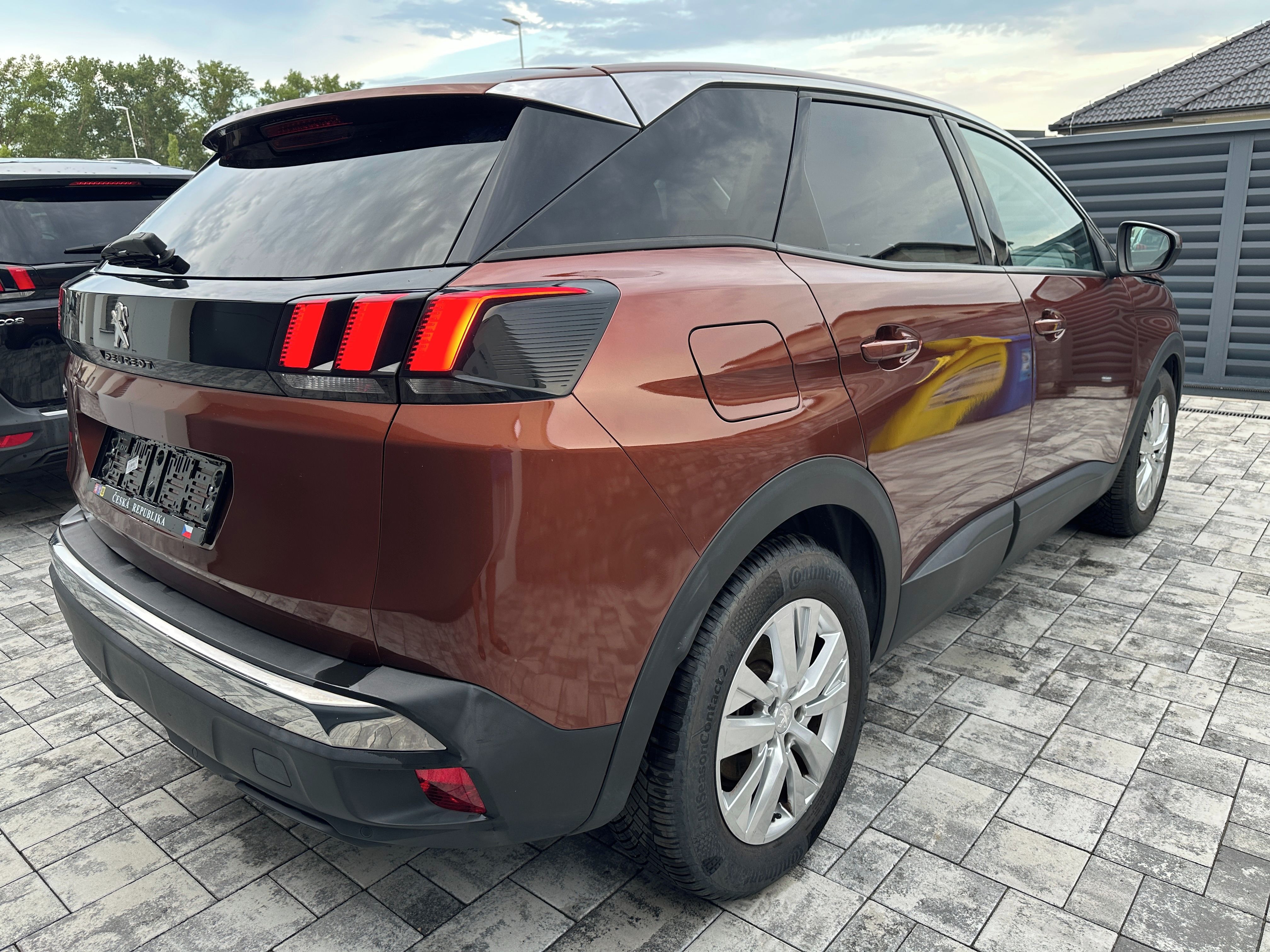 Peugeot 3008, 1,2 PT AUTOMAT, KAMERA, NAVI - fotka 4