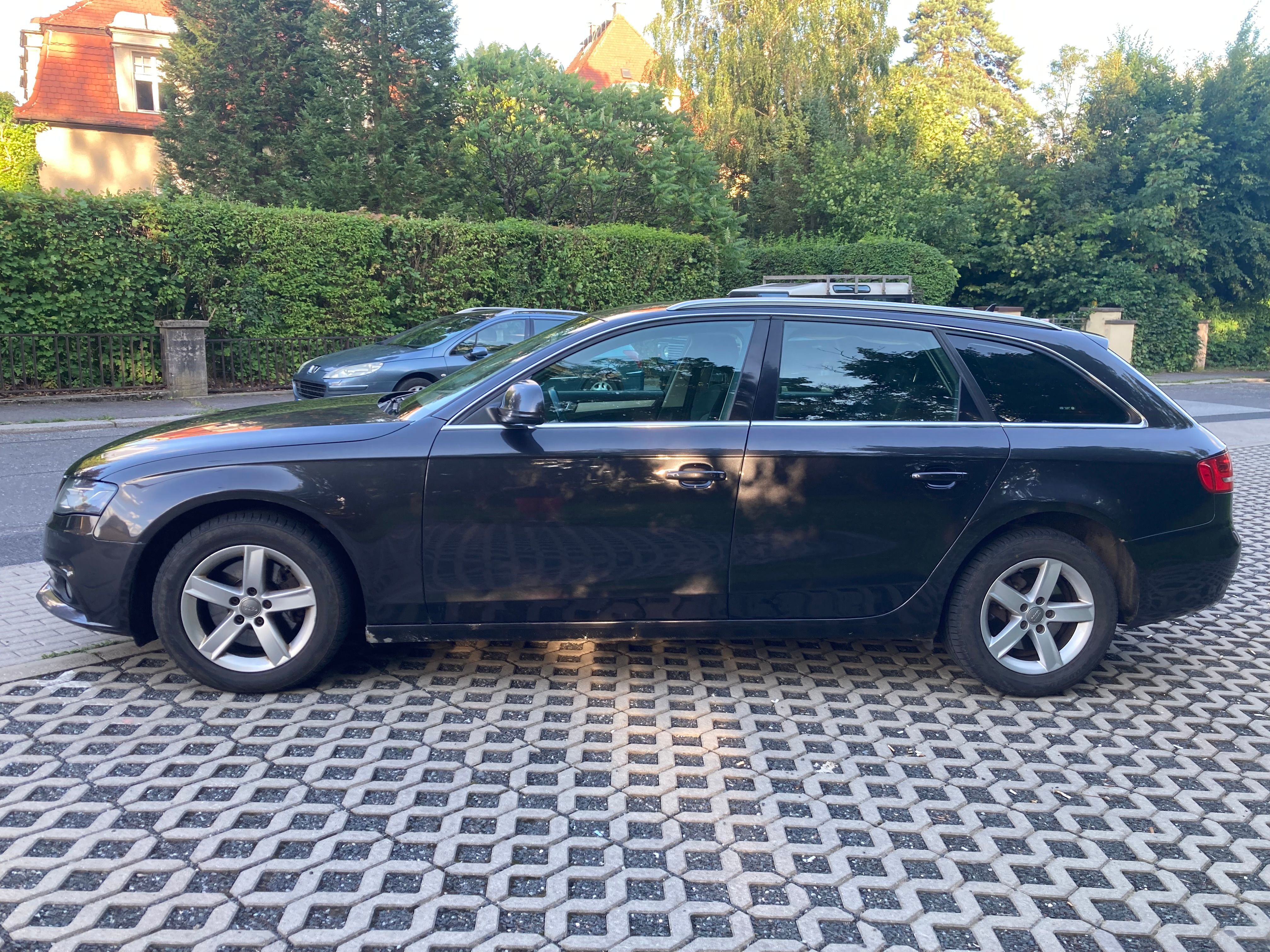 Audi A4, AUDI A4 AVANT QUATTRO 2.0 TDI - fotka 3
