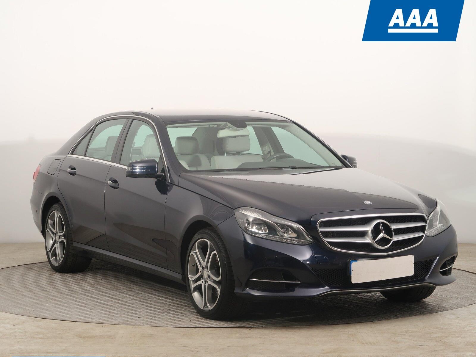 Mercedes-Benz Třídy E, 220 BlueTEC, Automat