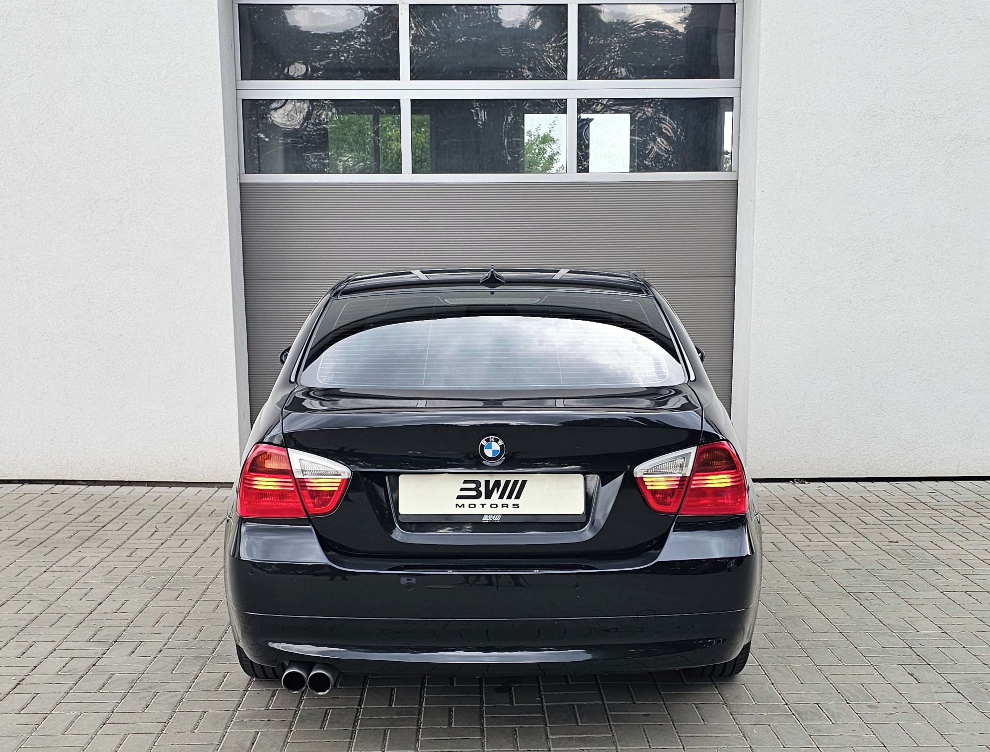 BMW Řada 3, 325i, 160kW - fotka 6