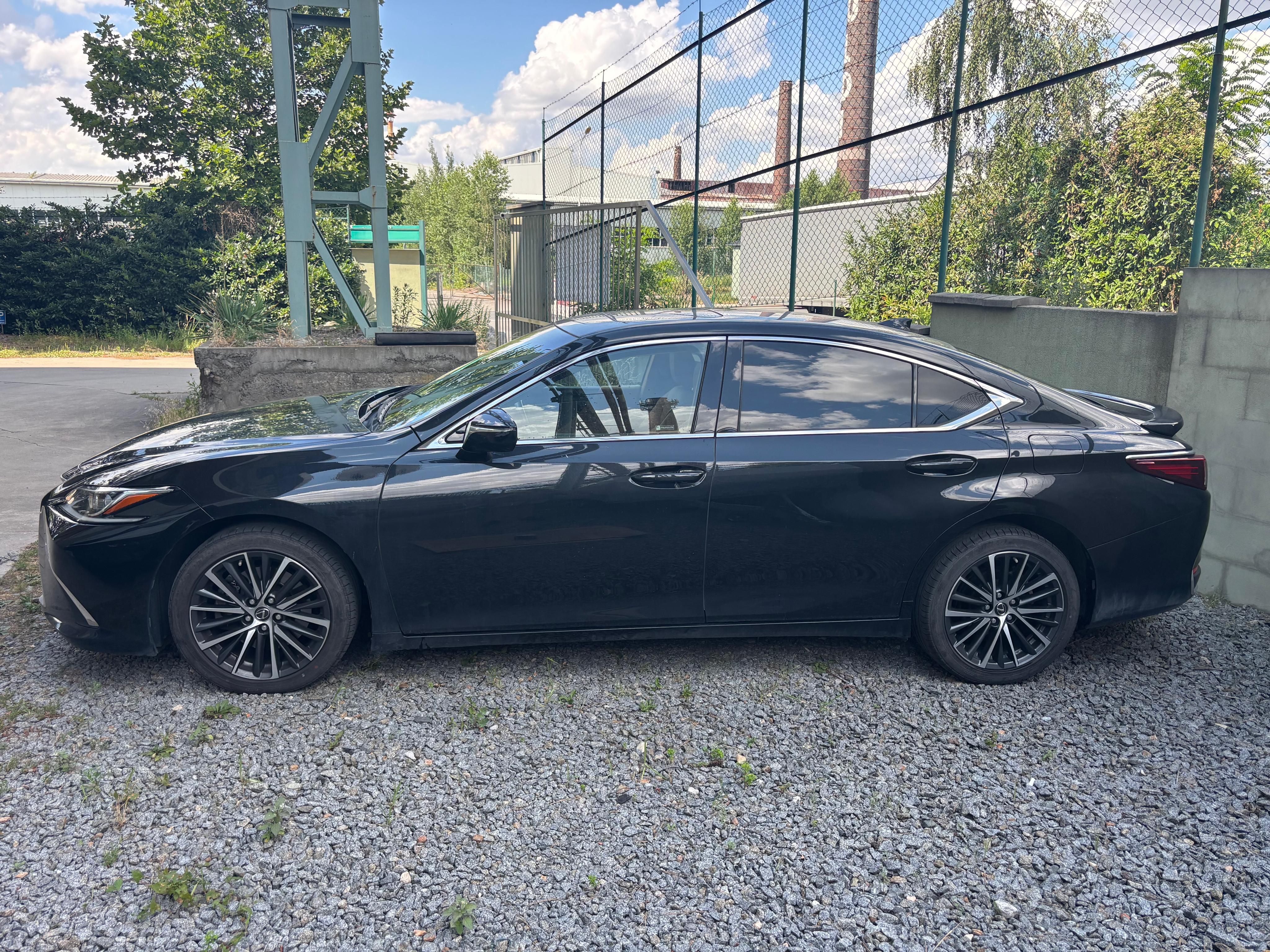 Lexus ES, 300h Business edition - fotka 5