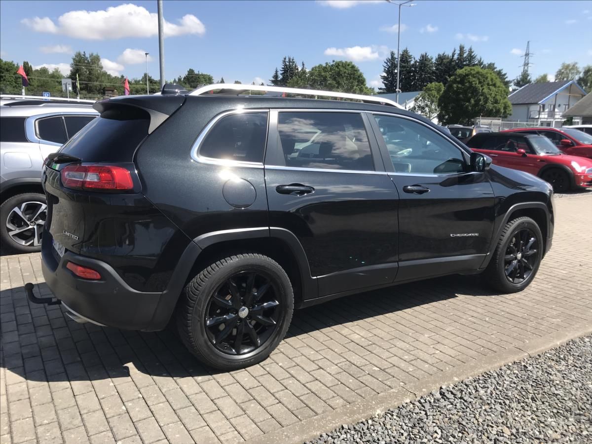 Jeep Cherokee, 2,0 - fotka 4