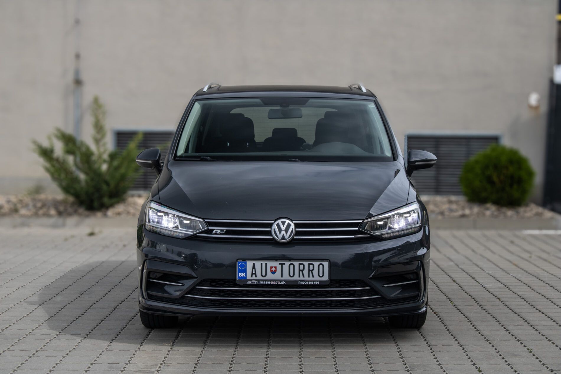 Volkswagen Touran - fotka 2