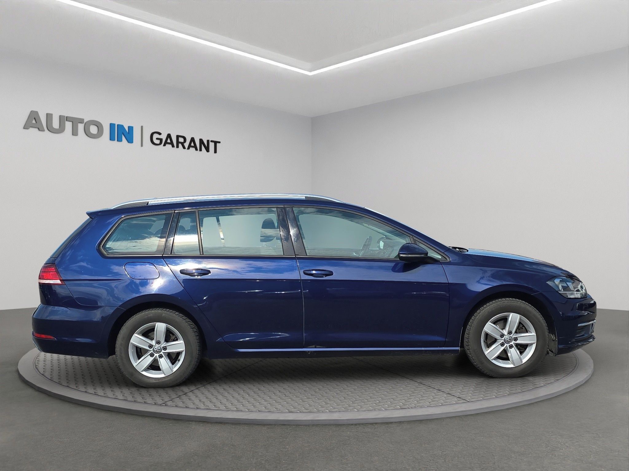 Volkswagen Golf, VARIANT 1.0 TSi 81kW, ČR, serv - fotka 4