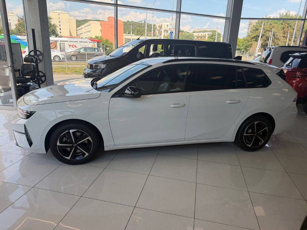 Opel Astra, Edition ST 1.5 CDTI 130k AT8 - fotka 4