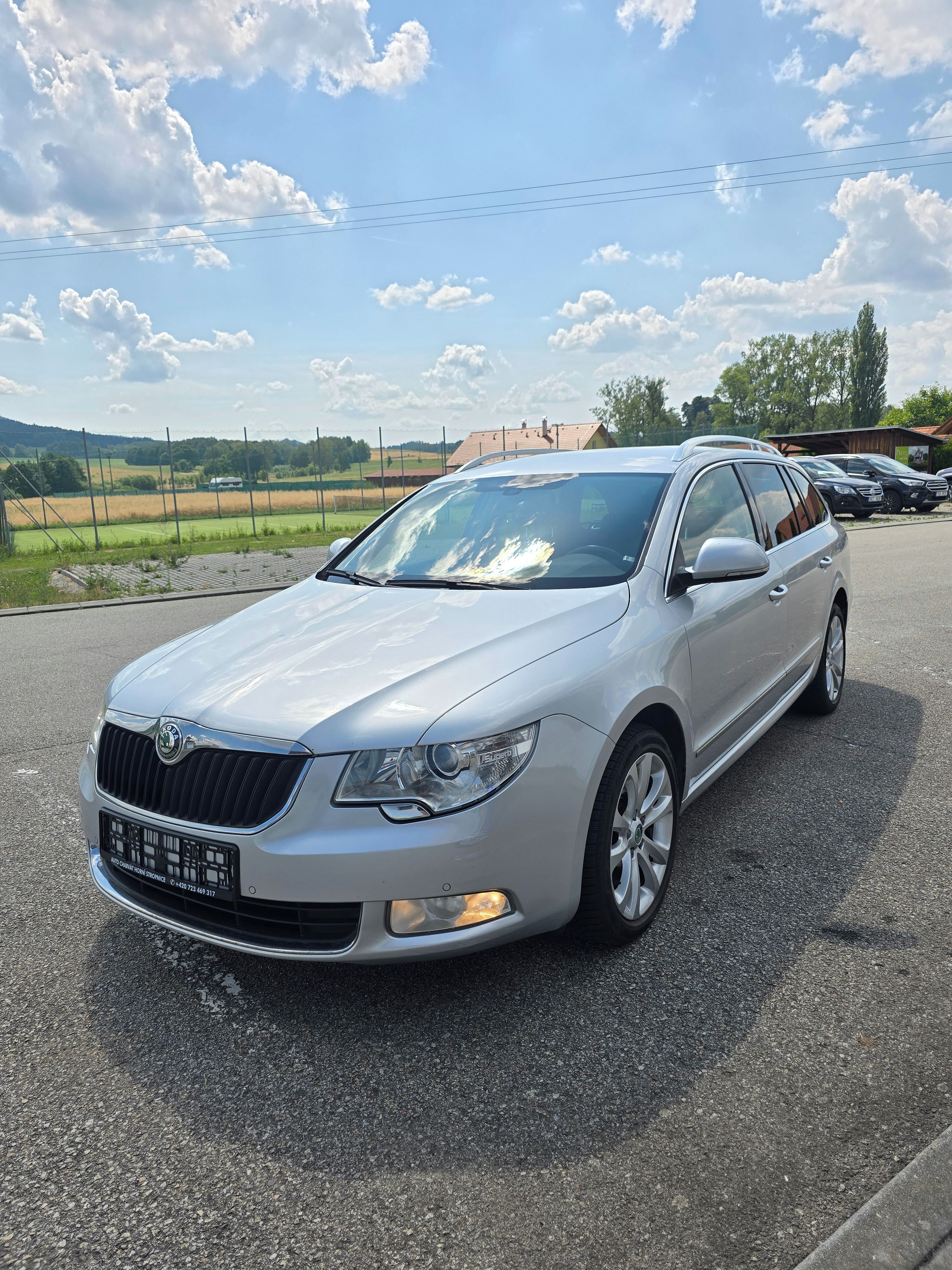 Škoda Superb, Combi 2.0 TDI 4X4 Elegance DSG - fotka 3