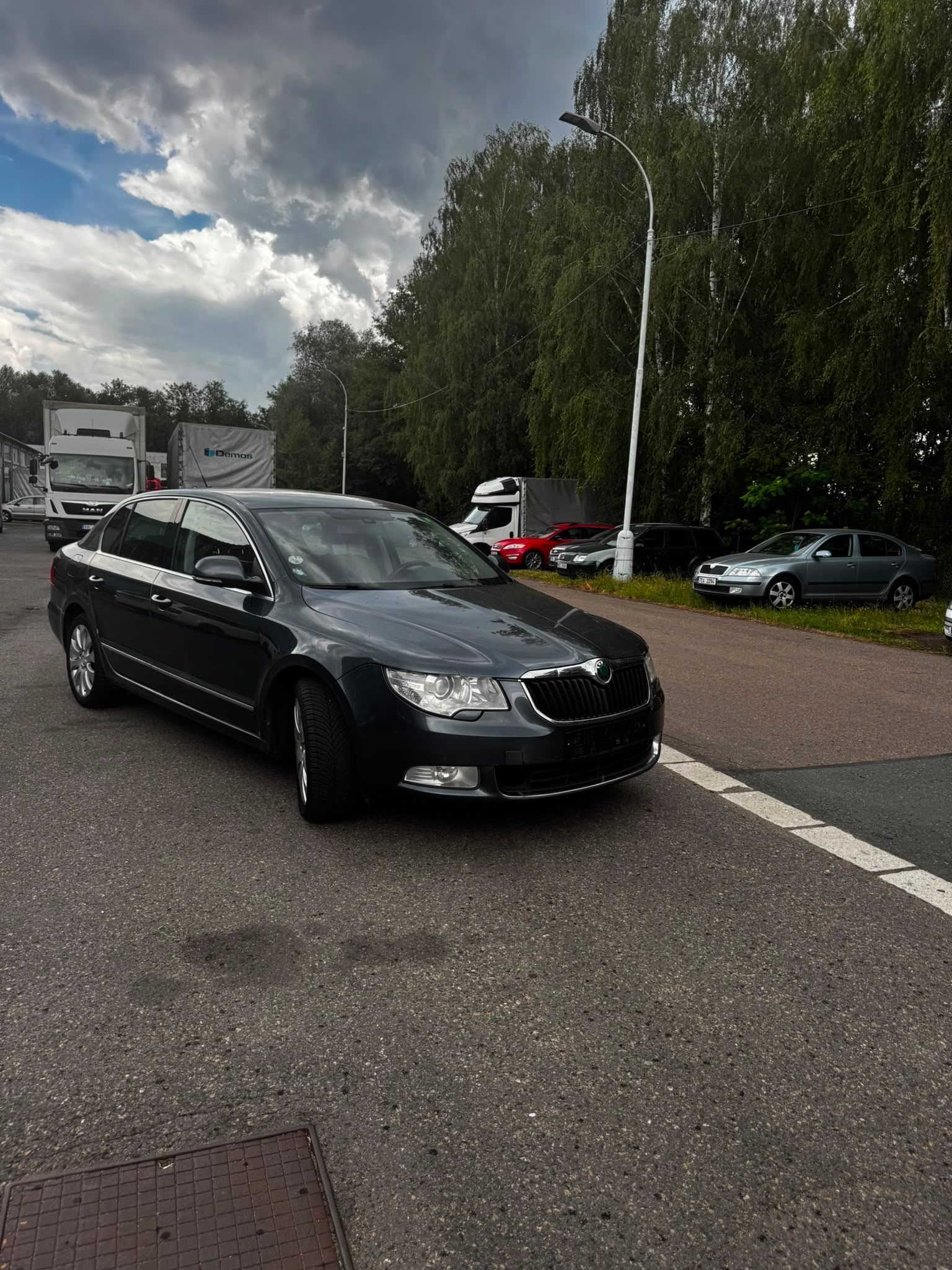 Škoda Superb - fotka 4