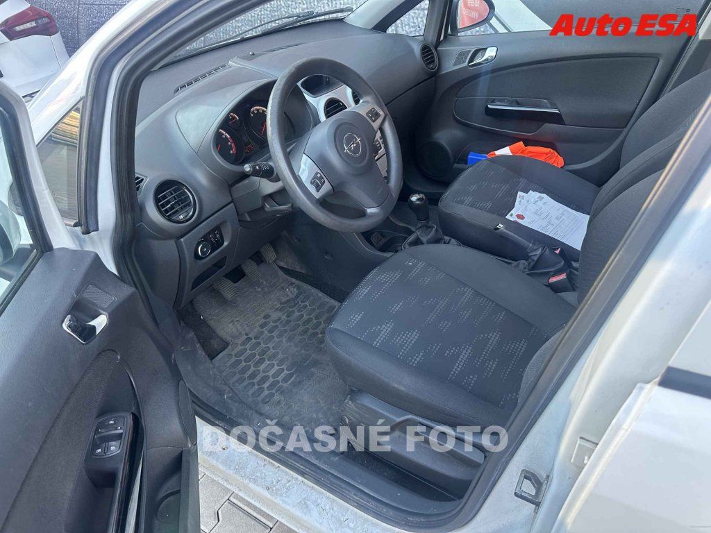 Opel Corsa, 1.0i - fotka 3