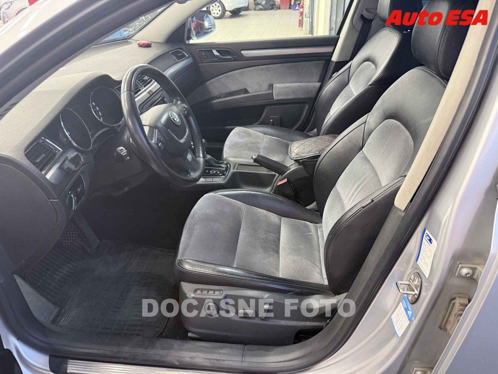 Škoda Superb, 3.6fsi - fotka 3