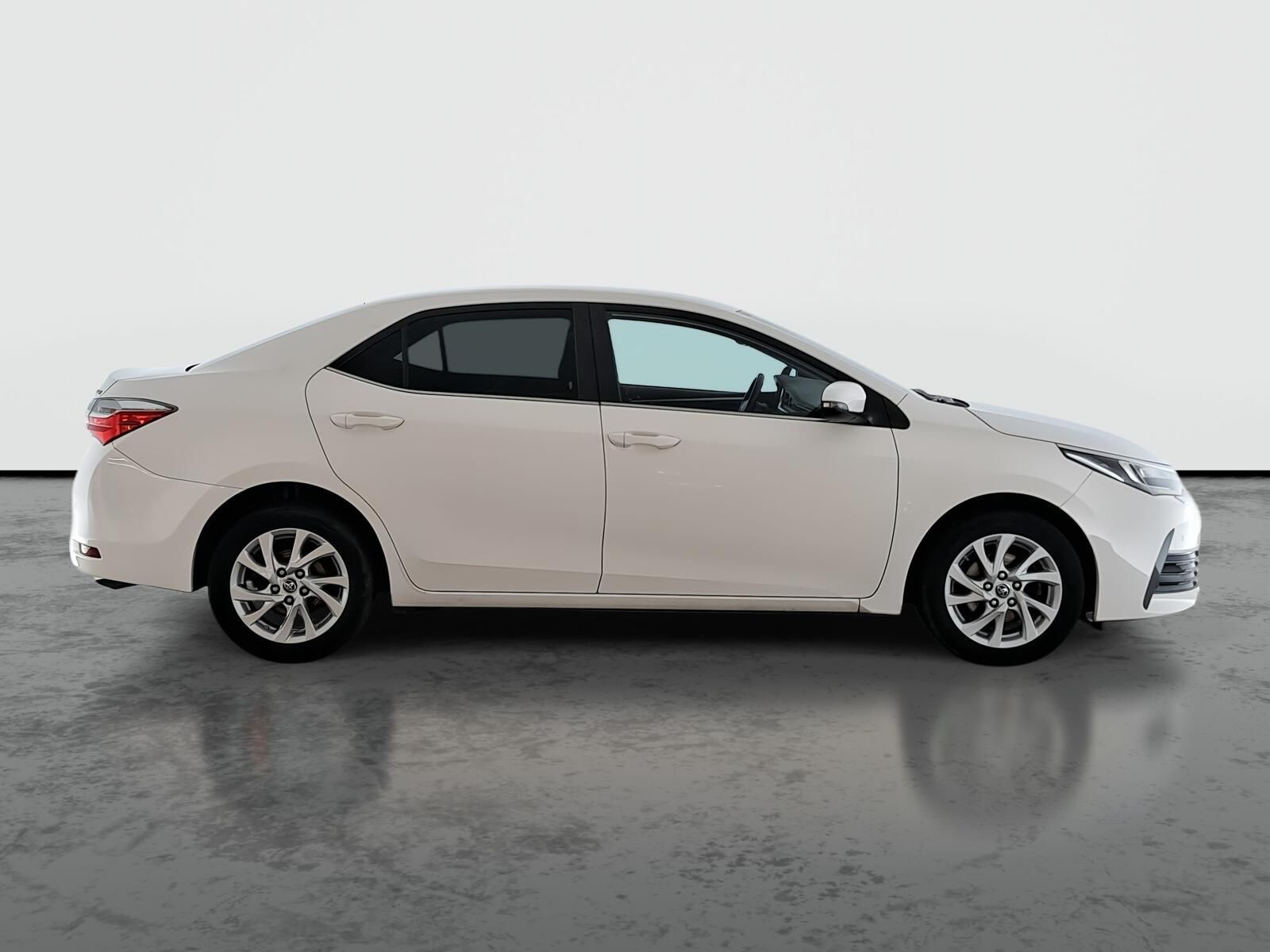 Toyota Corolla, 1.6 Valvematic, ČR,1.maj - fotka 6