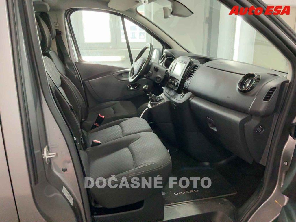 Opel Vivaro, 1.6CDTi L2 9míst,107kW - fotka 6