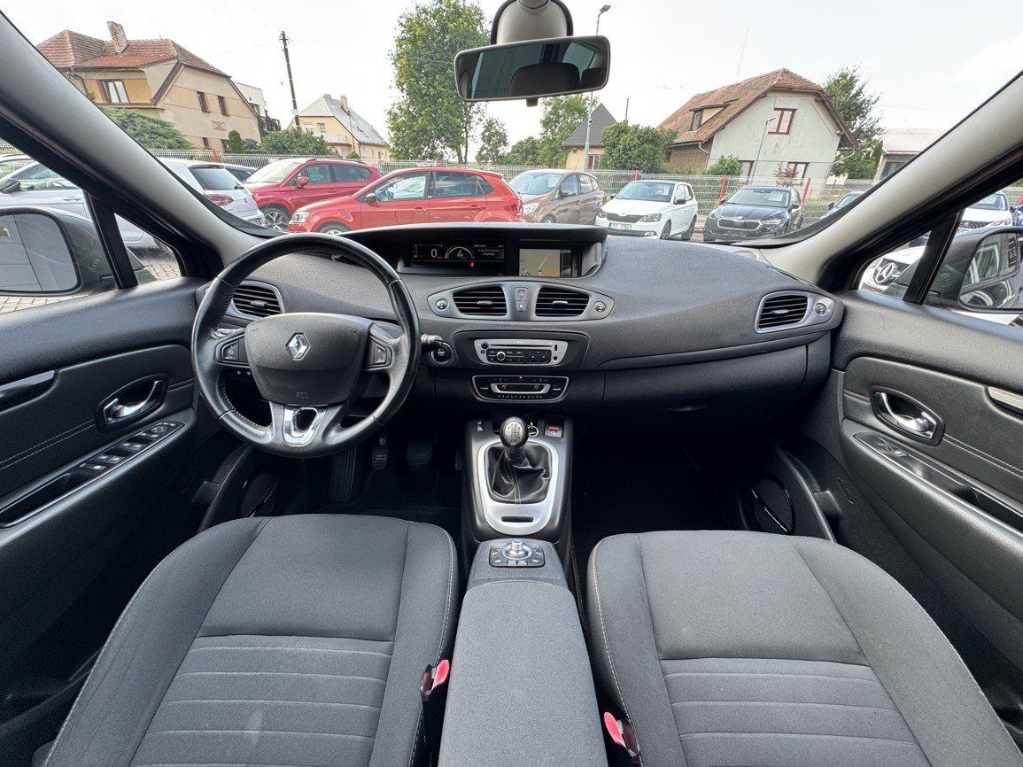 Renault Grand Scénic, 1.5dCi  Navi Digi Klima Bose - fotka 6