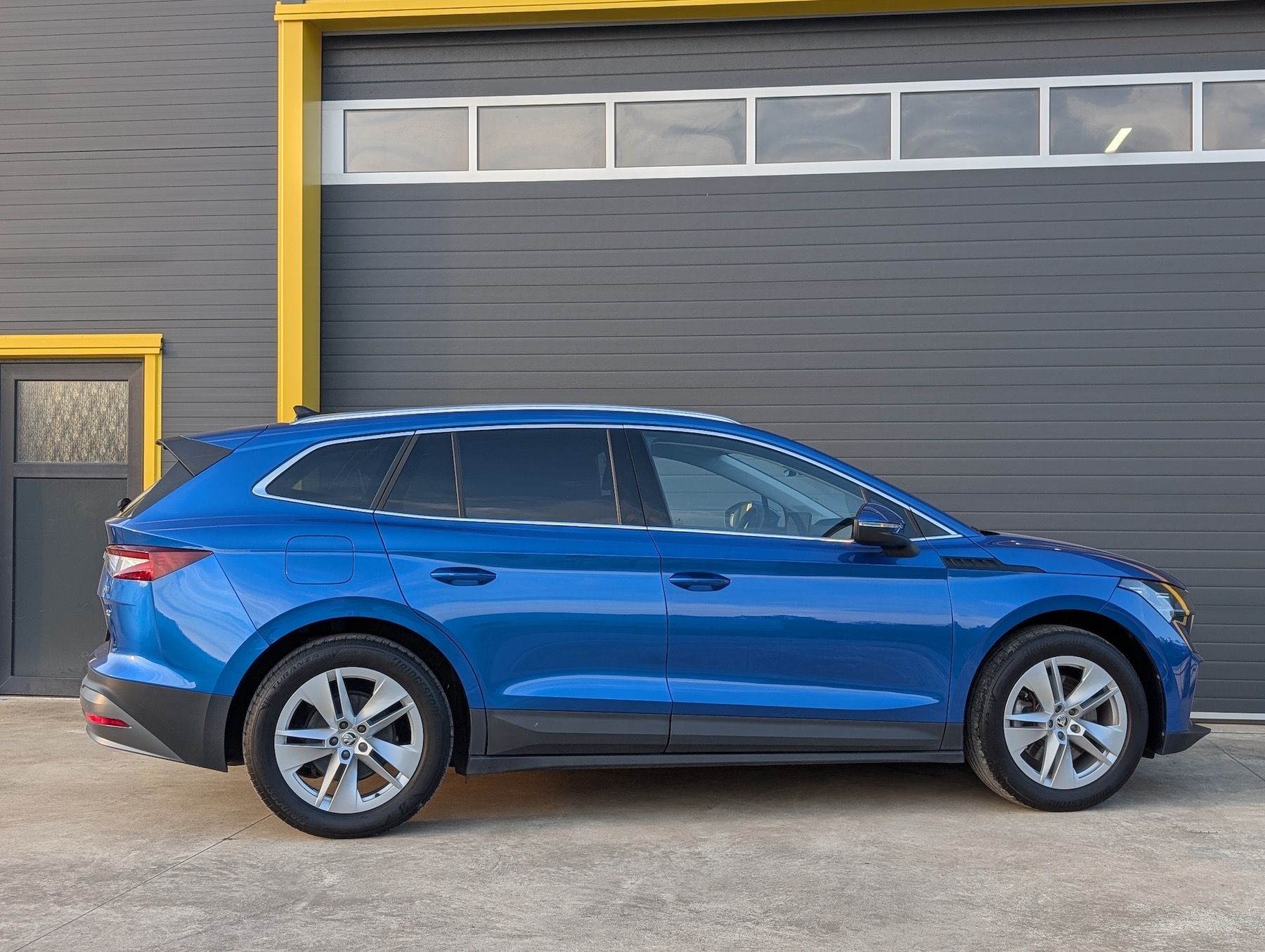 Škoda Enyaq, 150 kW, Matrix, ACC, SoH 95,3% - fotka 4