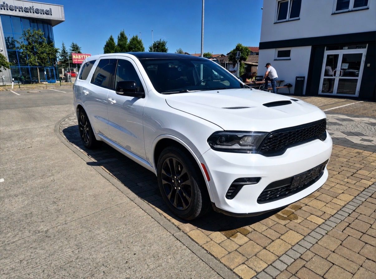 Dodge Durango, 5.7 V8 Hemi, 7 míst - fotka 6