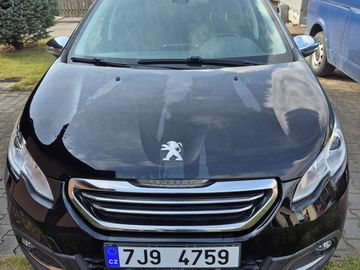 Prodám Peugeot 2008, nová stk