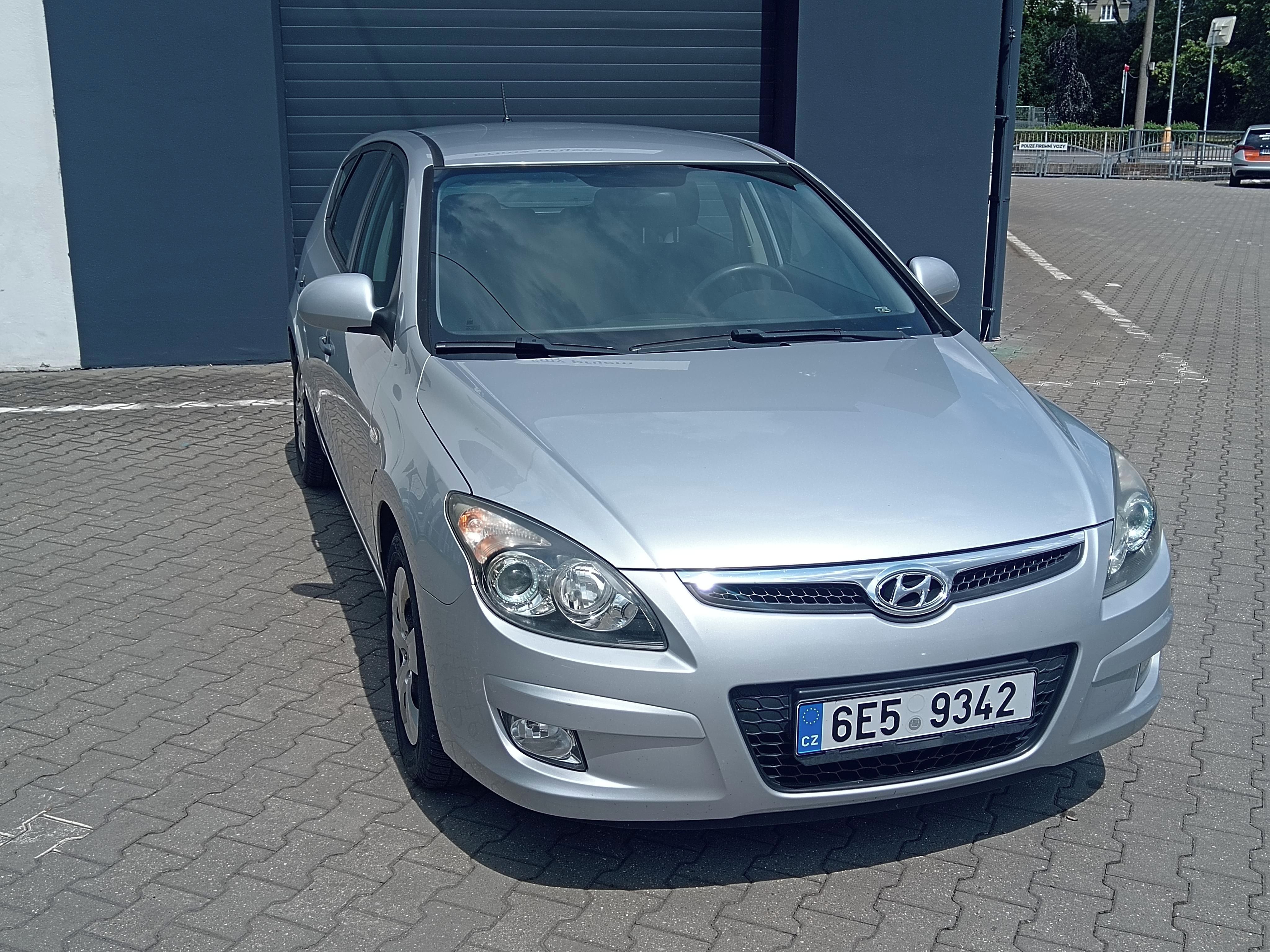 Hyundai i30, 1,4i - fotka 3