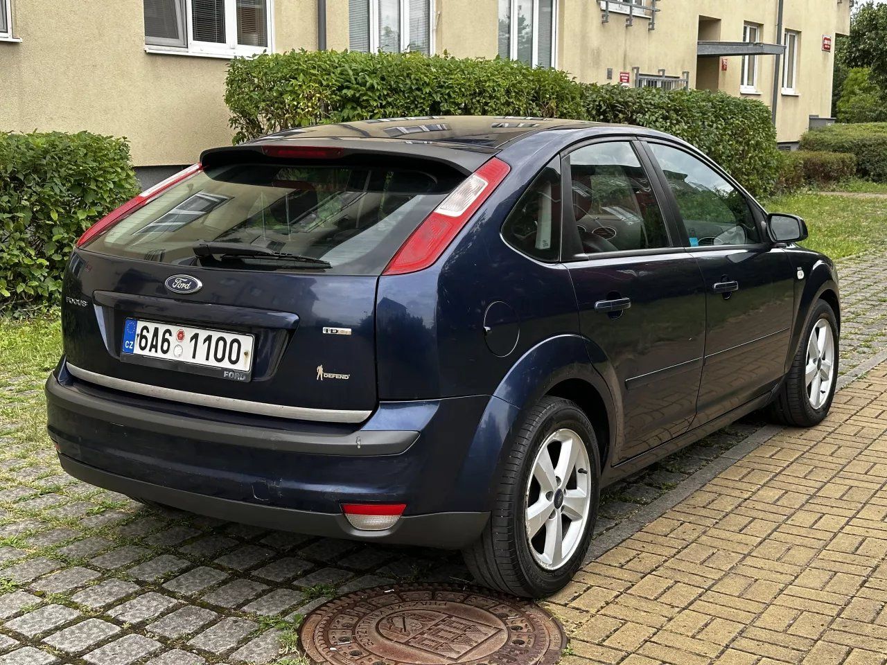 Ford Focus, 2.0 TDCI 100 kW Duratorq Ghia - fotka 5