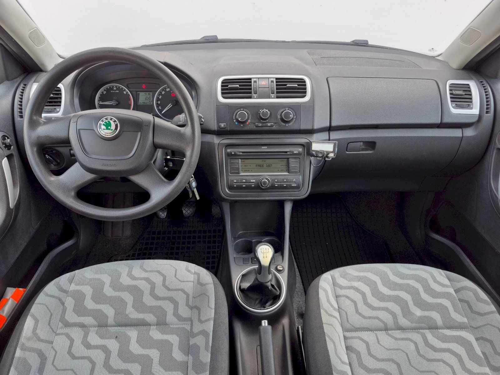Škoda Fabia, Ambiente Plus 1.9 TDI 77kW Com - fotka 5