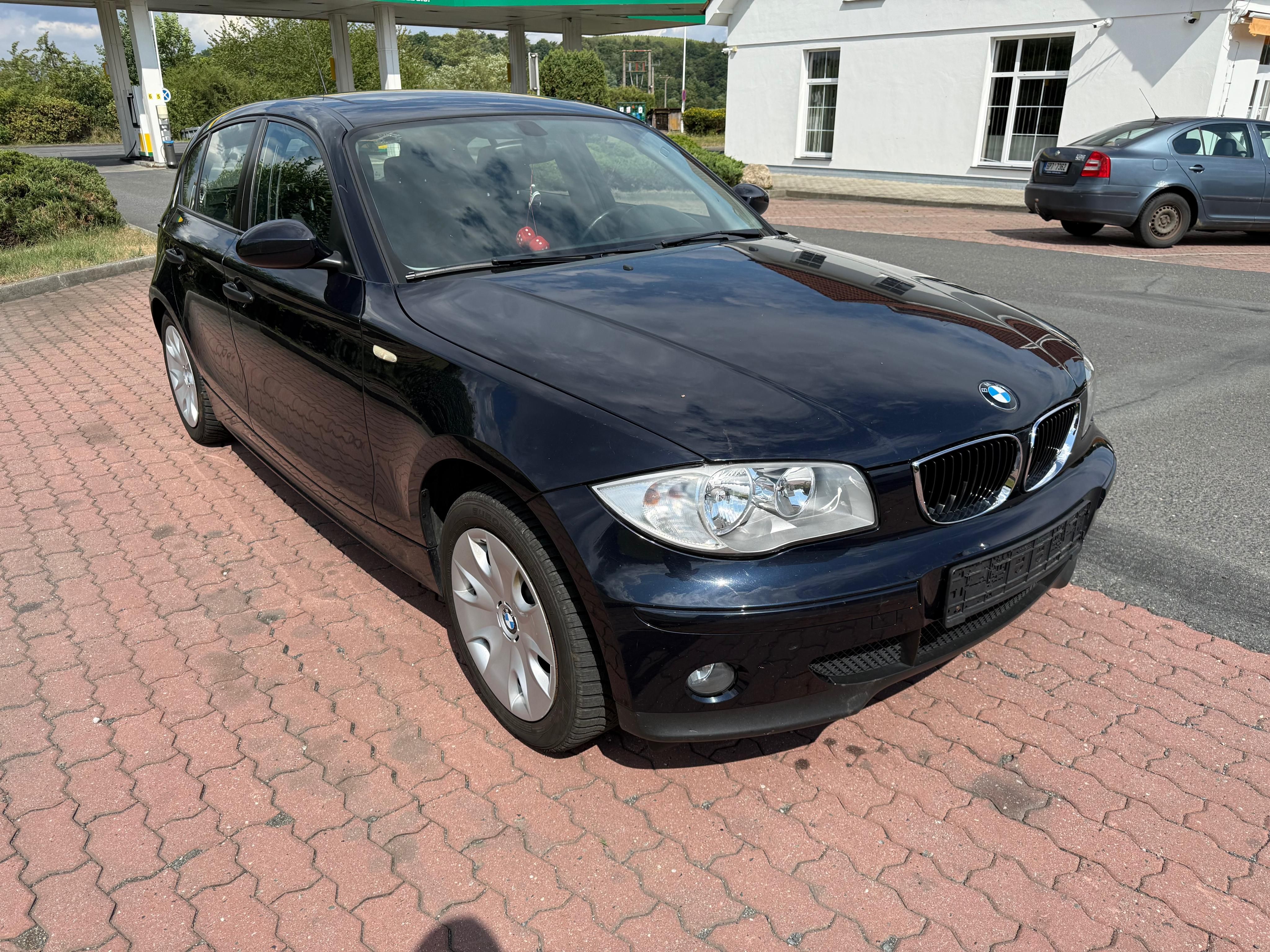 BMW Řada 1, 116i 85 KW.2006..Velmi pěkné - fotka 3