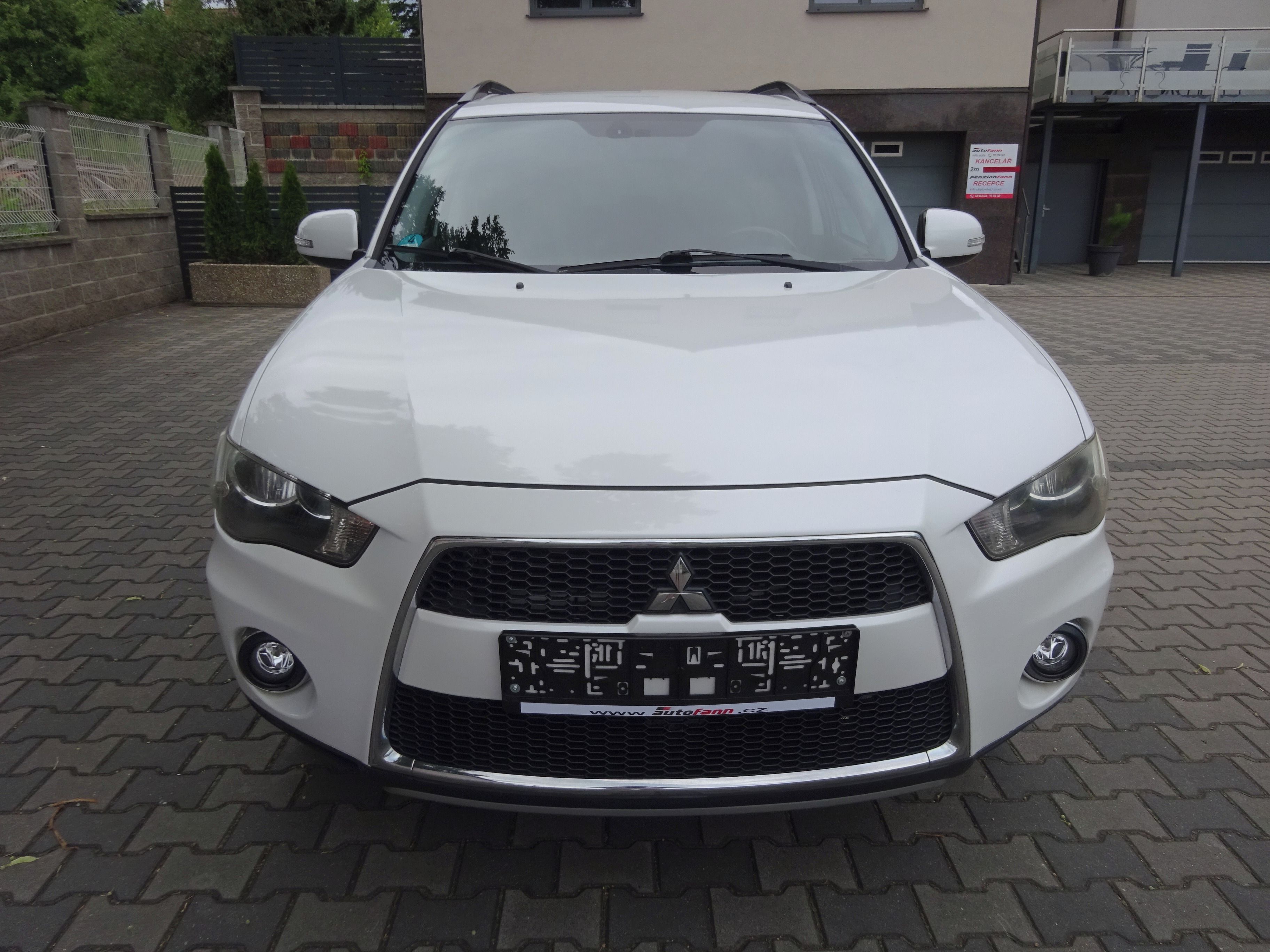 Mitsubishi Outlander, 2.2DI-D130kW.Servis Mitsubishi - fotka 2