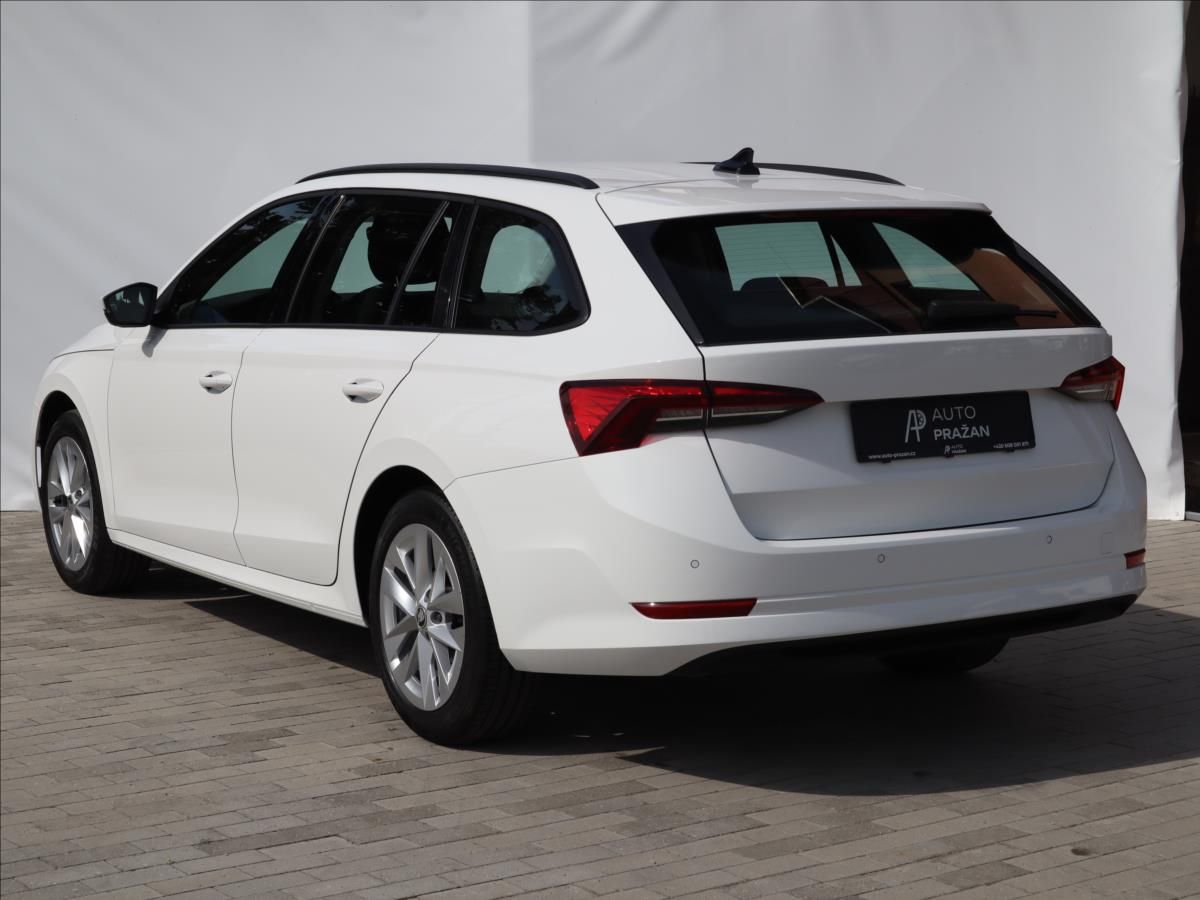 Škoda Octavia, 1,5 TSi 110kW Selection ParkPi - fotka 4