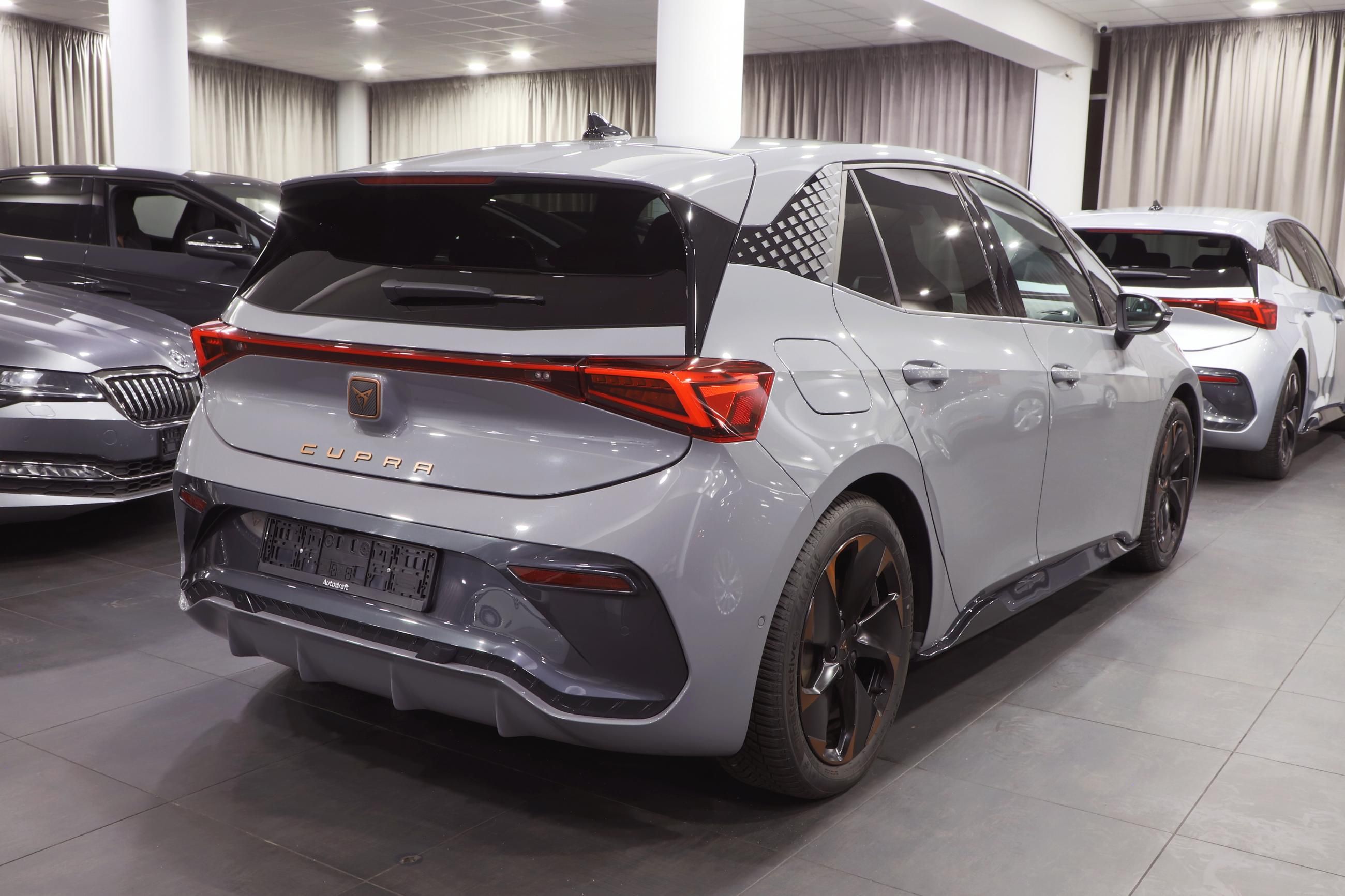 Cupra Born, Born 58 kWh 150kW Zimní paket - fotka 4