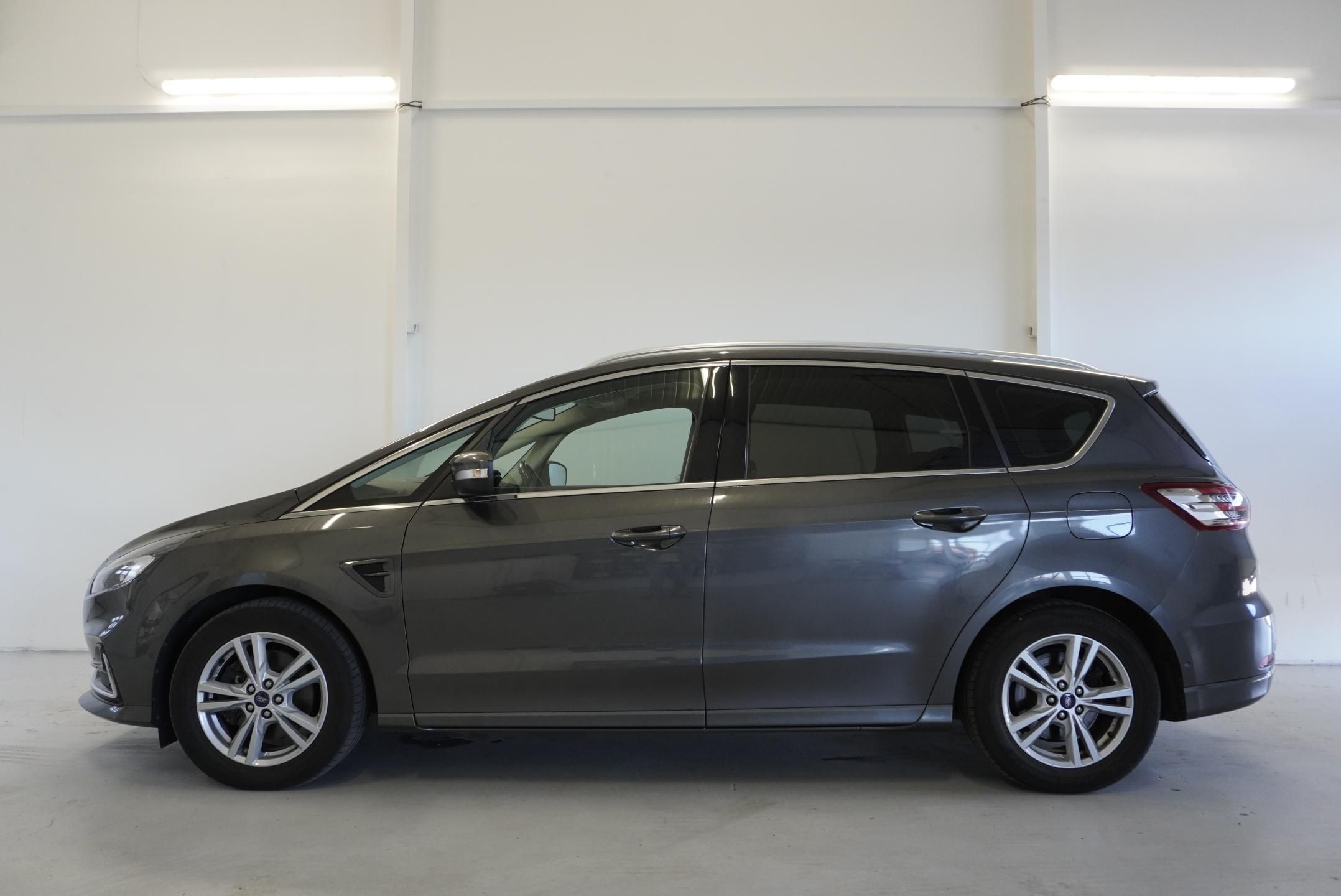 Ford S-MAX, S-MAX 2.0 140 kW TITAN. 7 míst - fotka 2