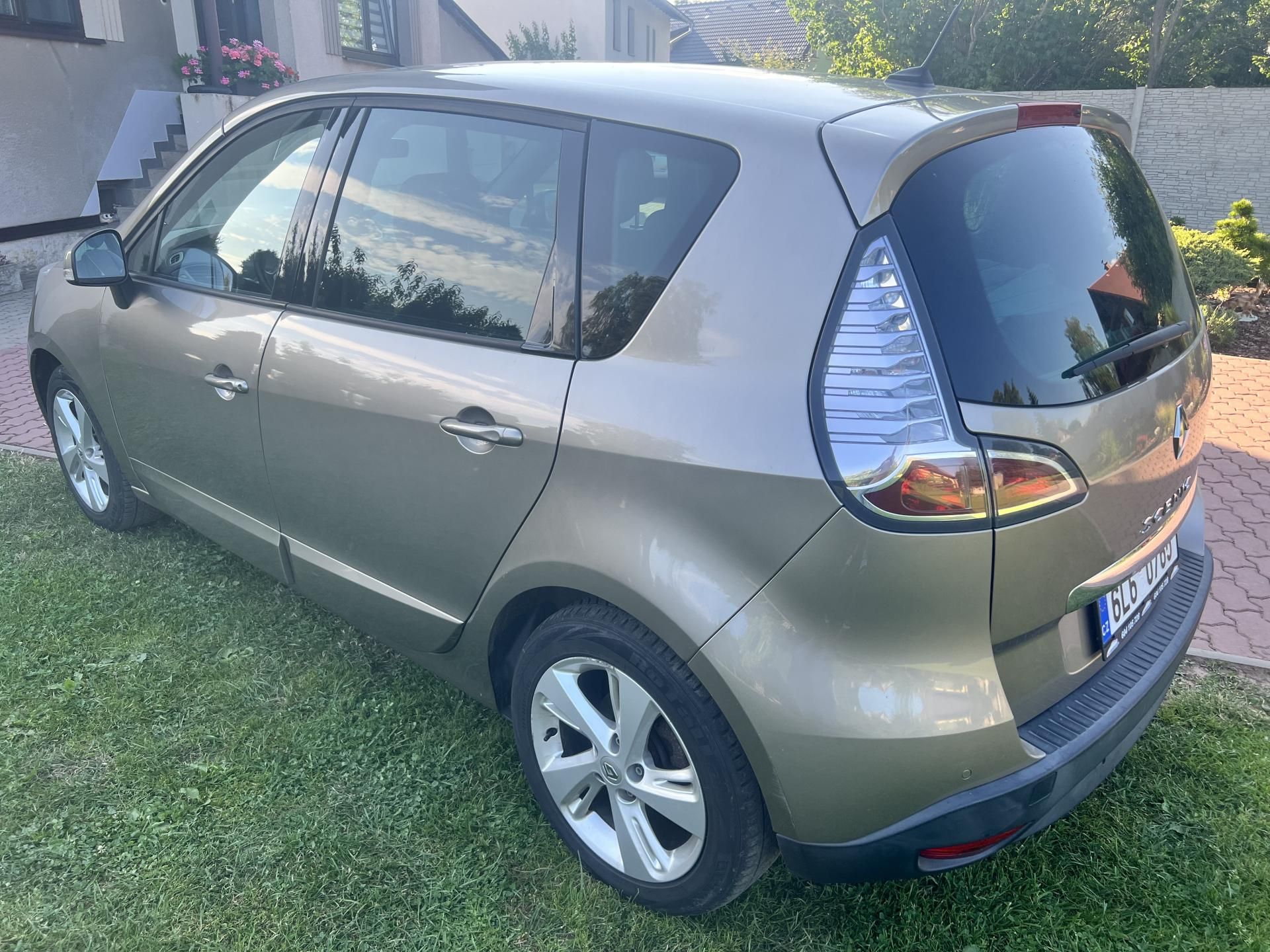 Renault Scénic, 1.2TCE 85KW,KůŽE,NAVI,2xKOLA - fotka 5