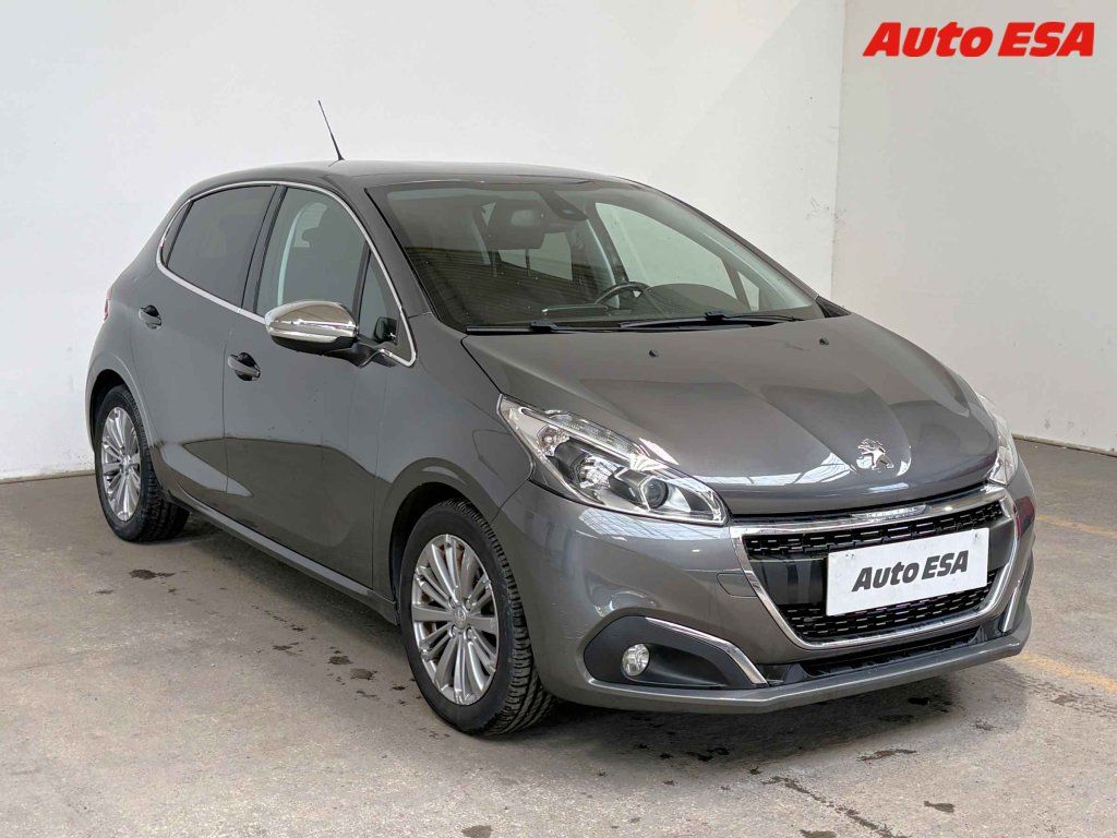 Peugeot 208, 1.2 PT,Allure,navi