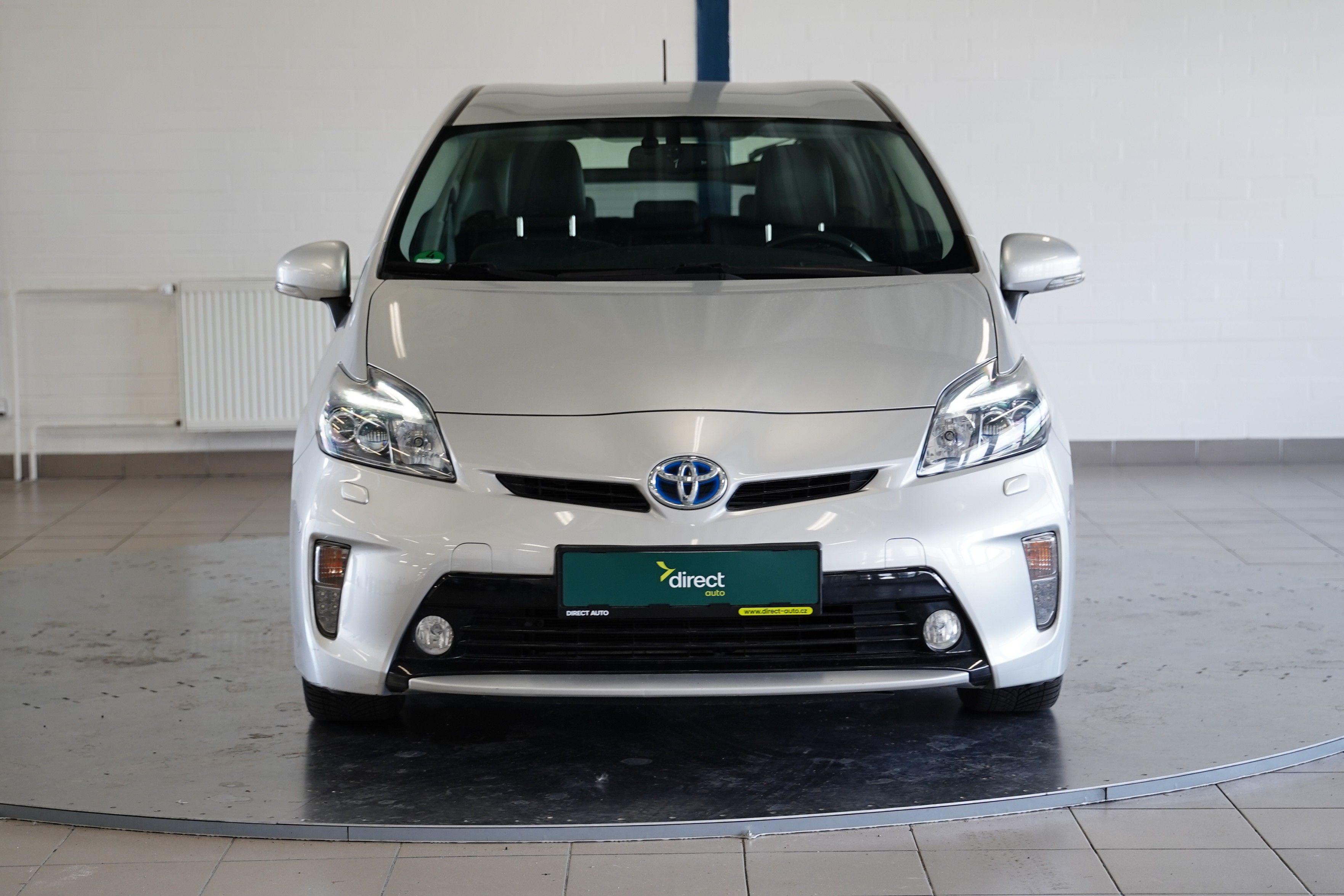 Toyota Prius, 1.8 Hybrid 100 kW Executive - fotka 4