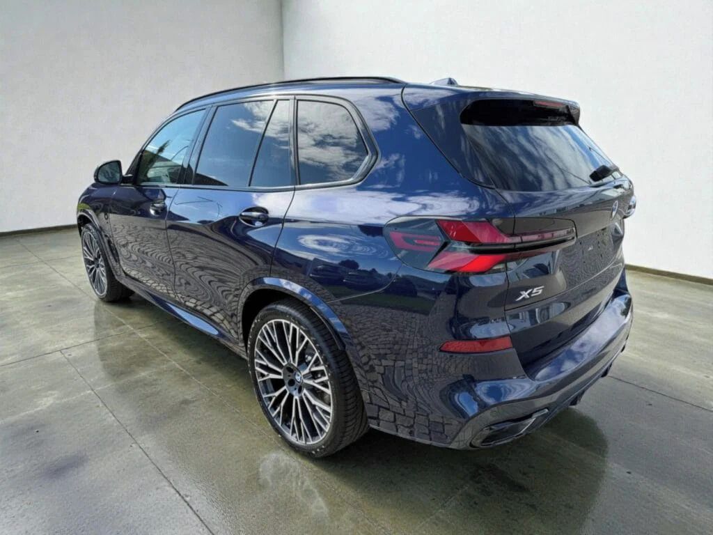 BMW X5, 40i M Individual - fotka 2