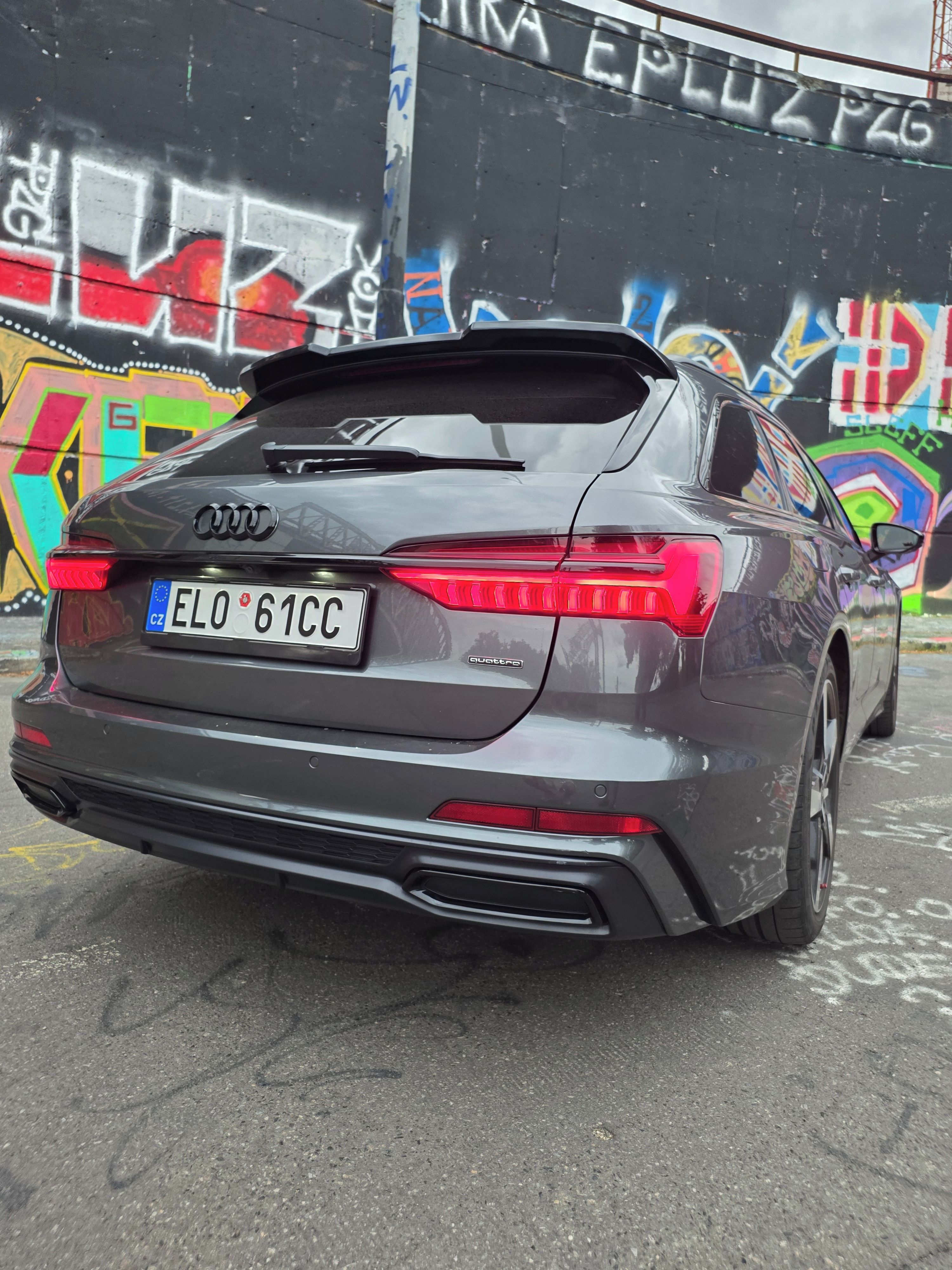 Audi A6 Avant, Nádherný stav , pano, hybrid - fotka 6