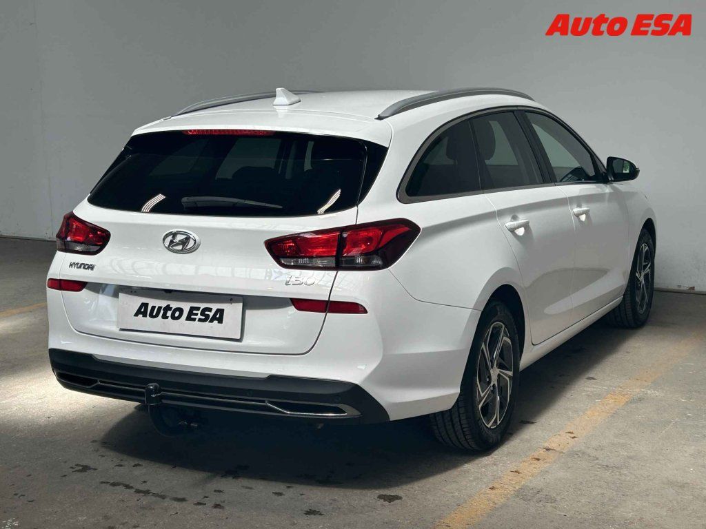 Hyundai i30, 1.0 T-GDi,Smart,LED,TZ - fotka 4