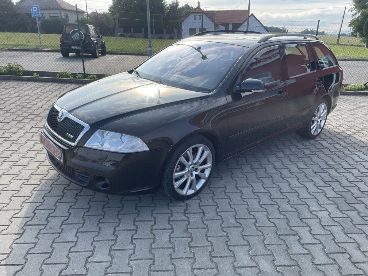 Škoda Octavia, 2,0 FSI RS 147 kW DIGIKLIMA XE - fotka 4