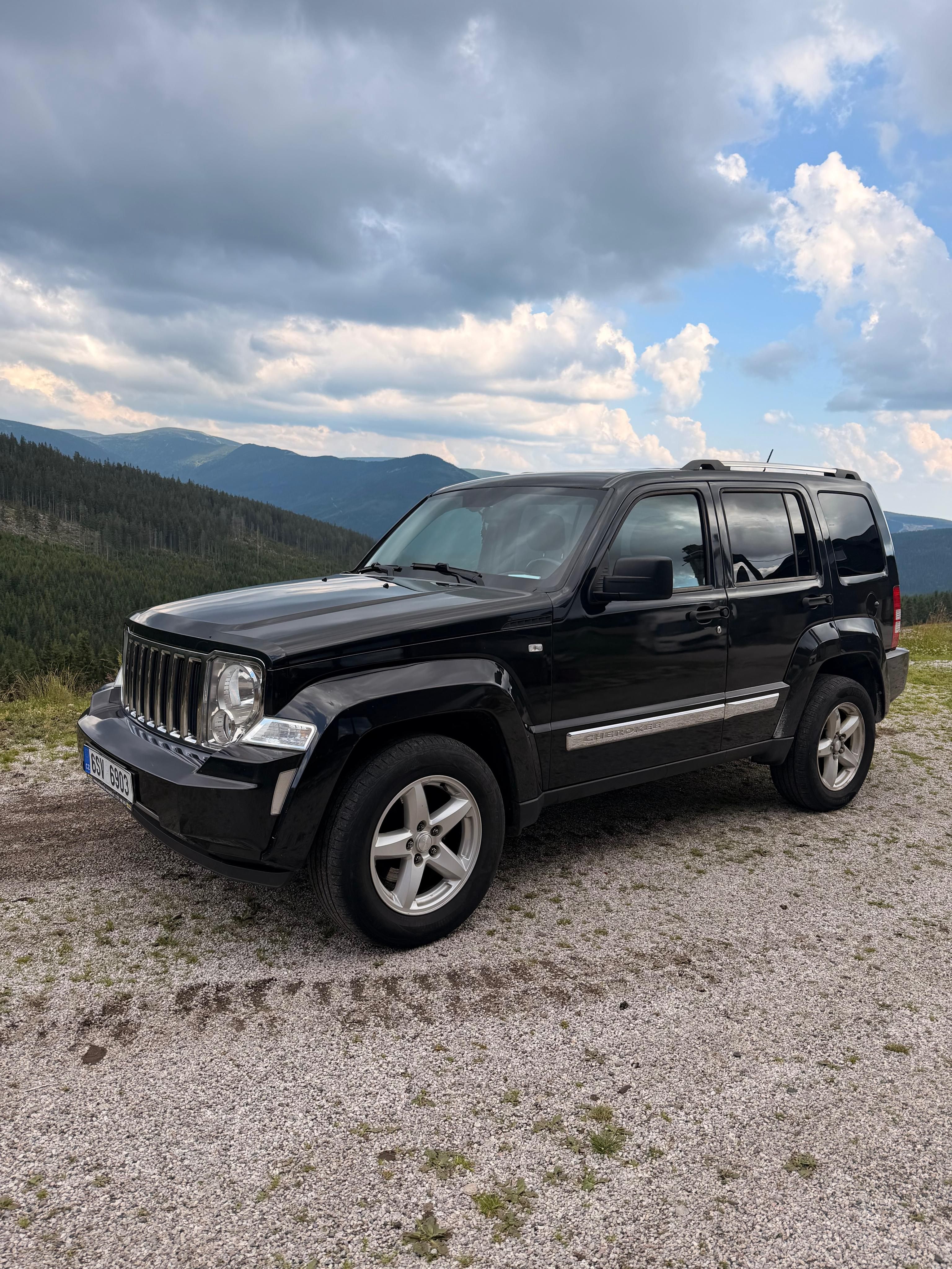 Jeep Cherokee, Jeen Cherokee 4x4, odpočtové - fotka 3